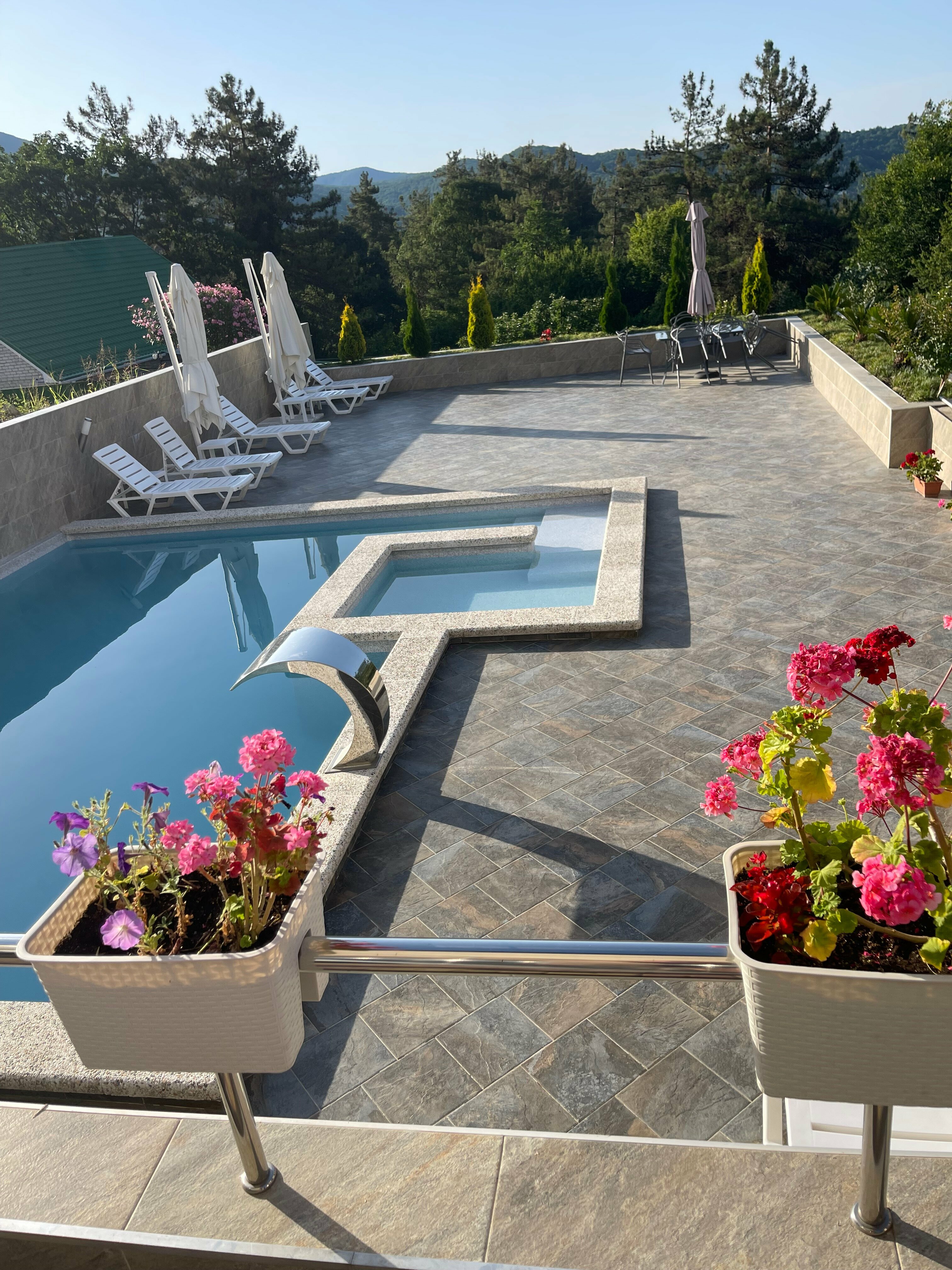 Улучшенный четырехместный номер