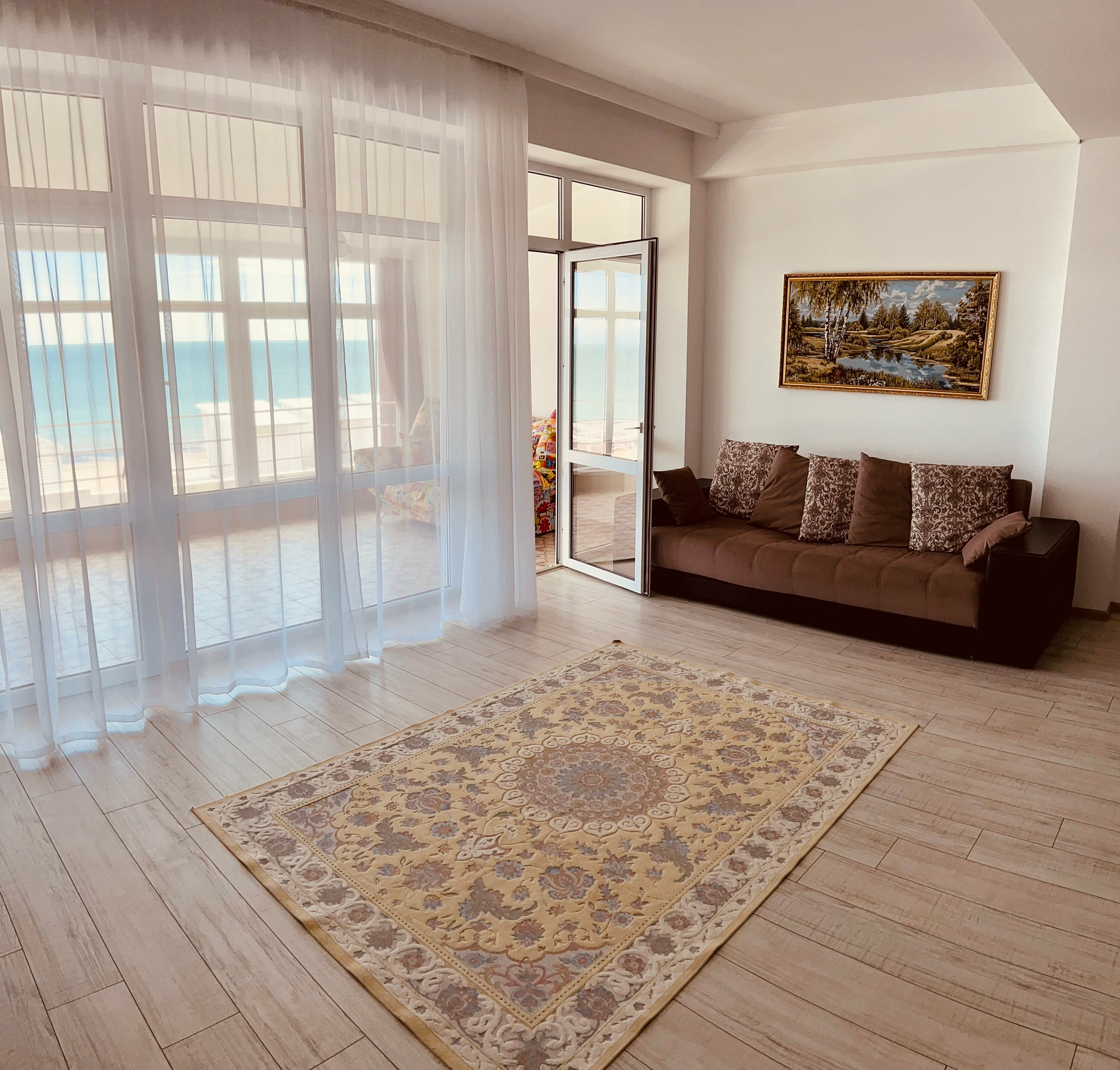 Улучшенные апартаменты