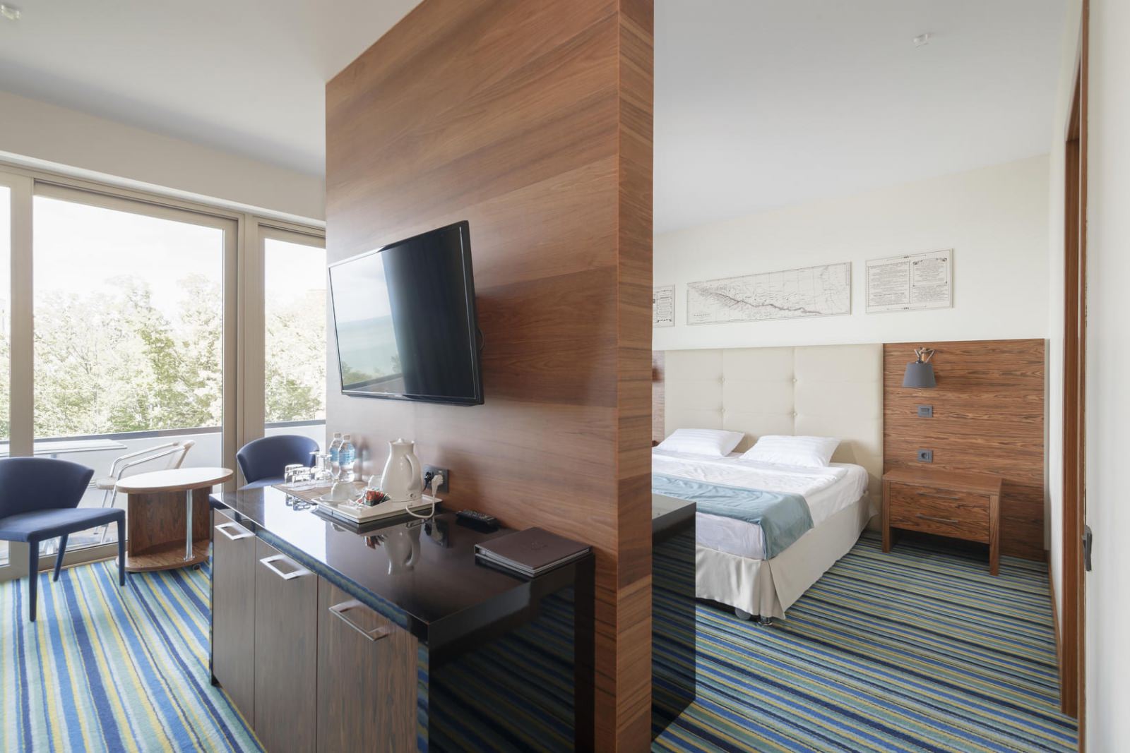 Полулюкс JSUT