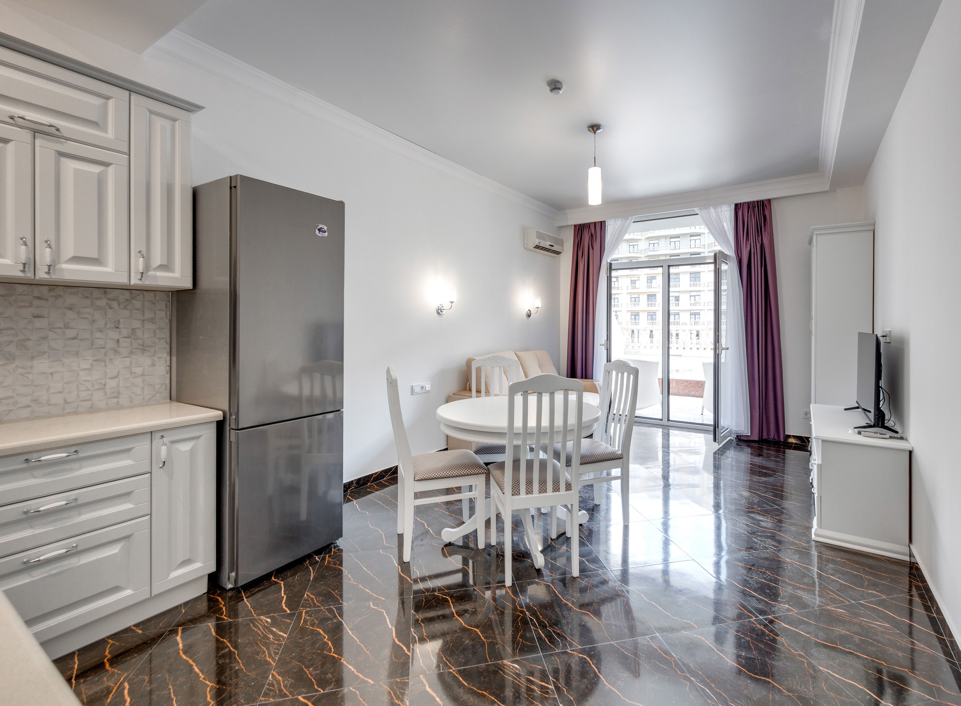 Апартаменты со спальней и кухней