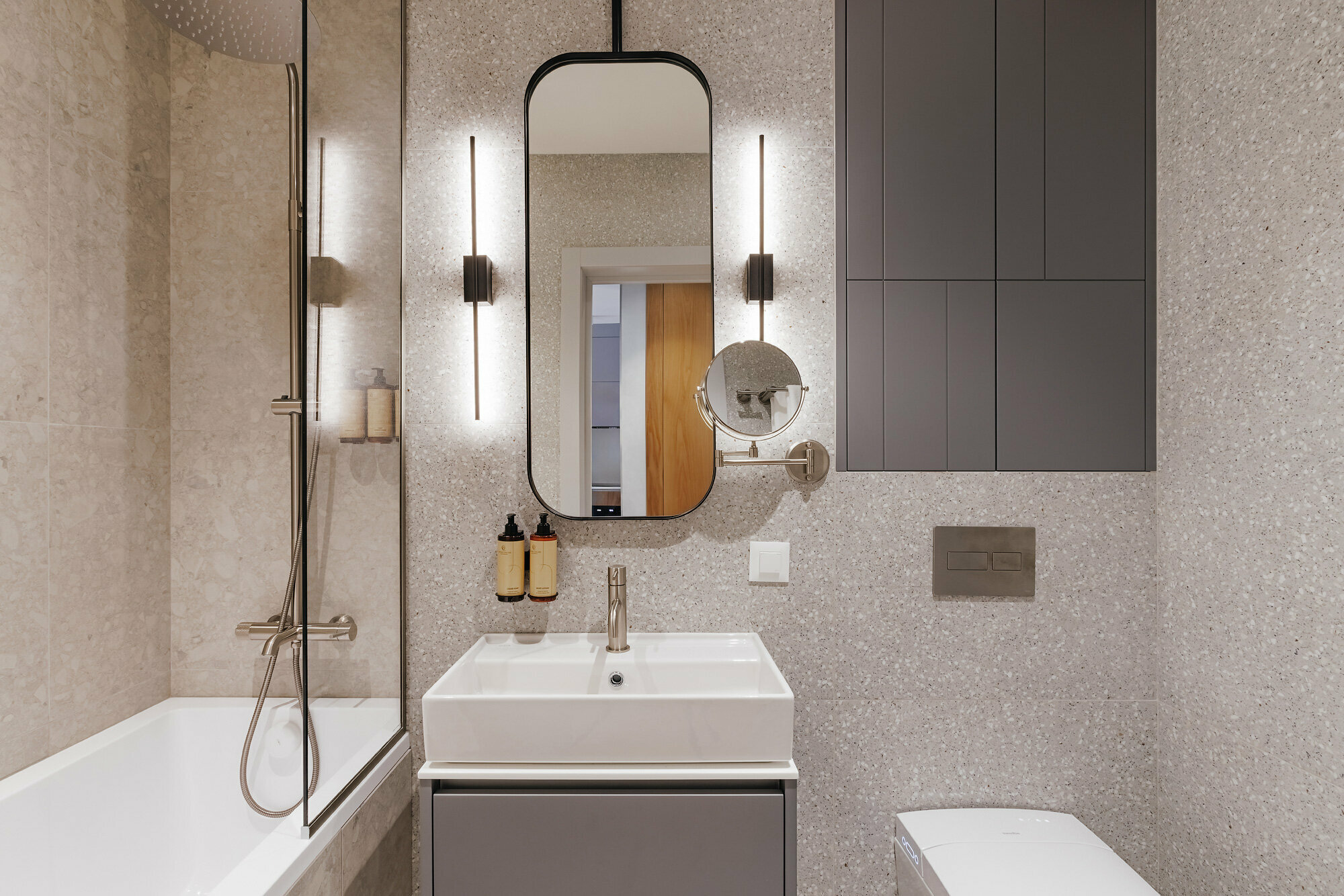 Панорамный двухкомнатный люкс