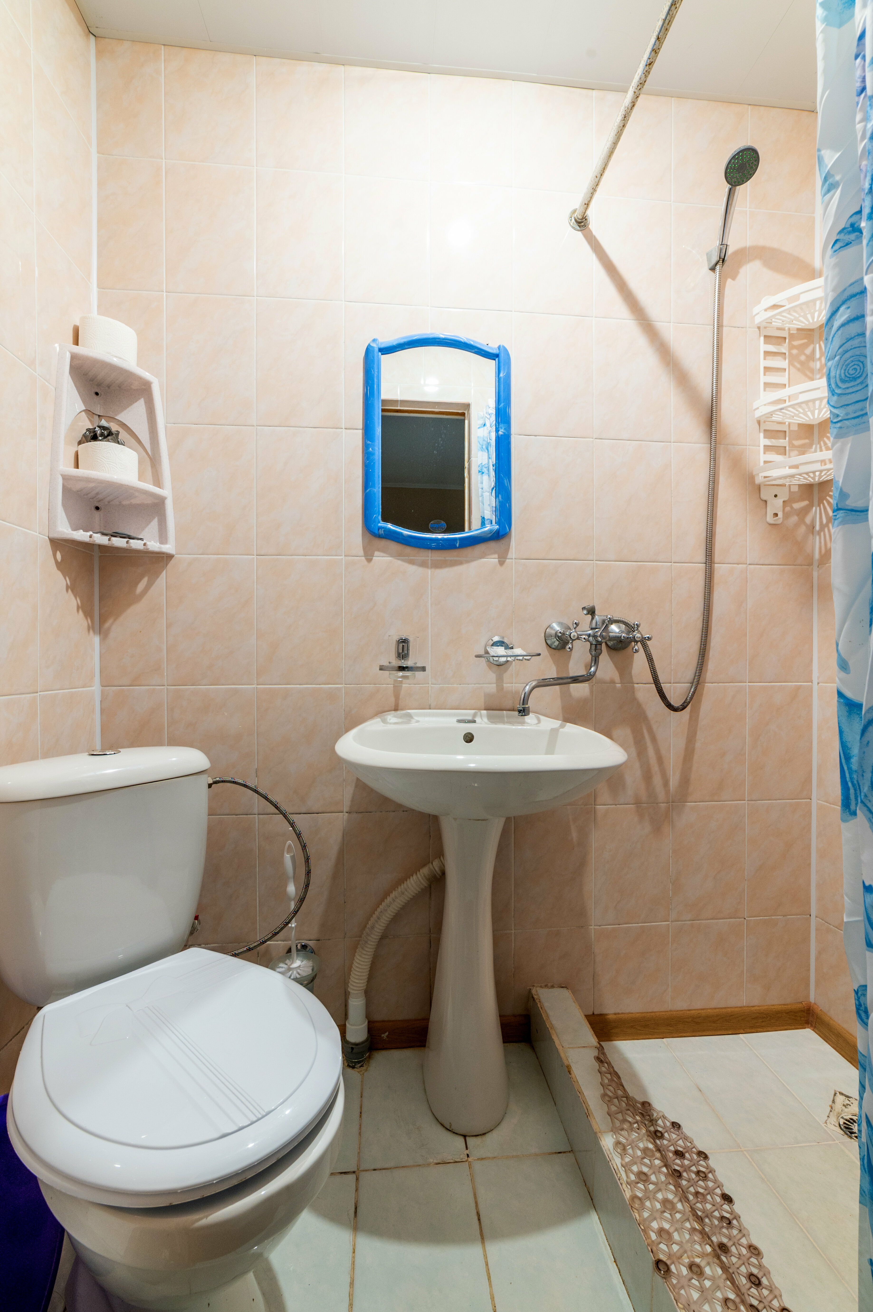 1.4  Двухместный номер категории "Стандарт"