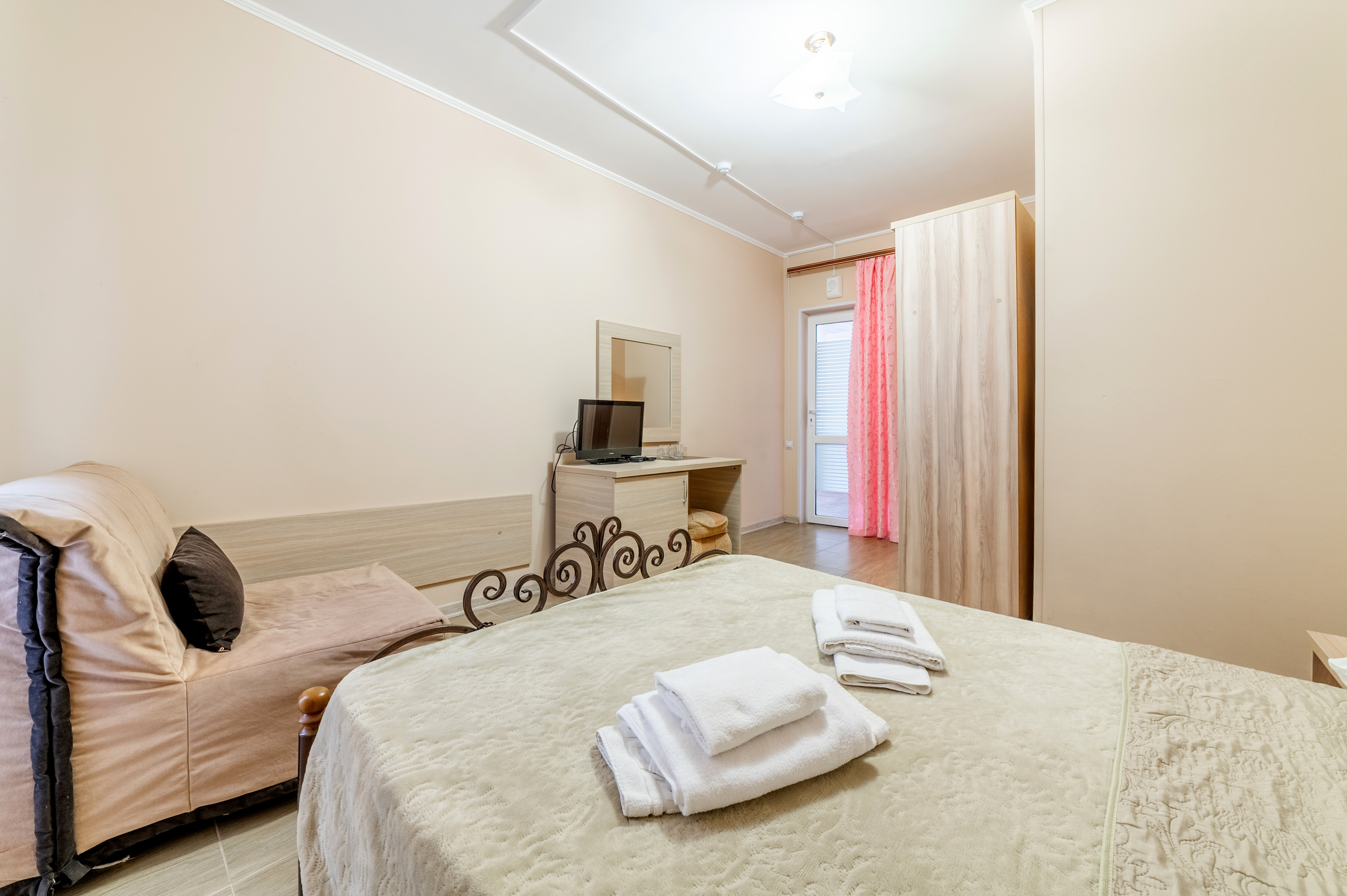 2.6 Двухместный номер с доп.местом категории "Стандарт"