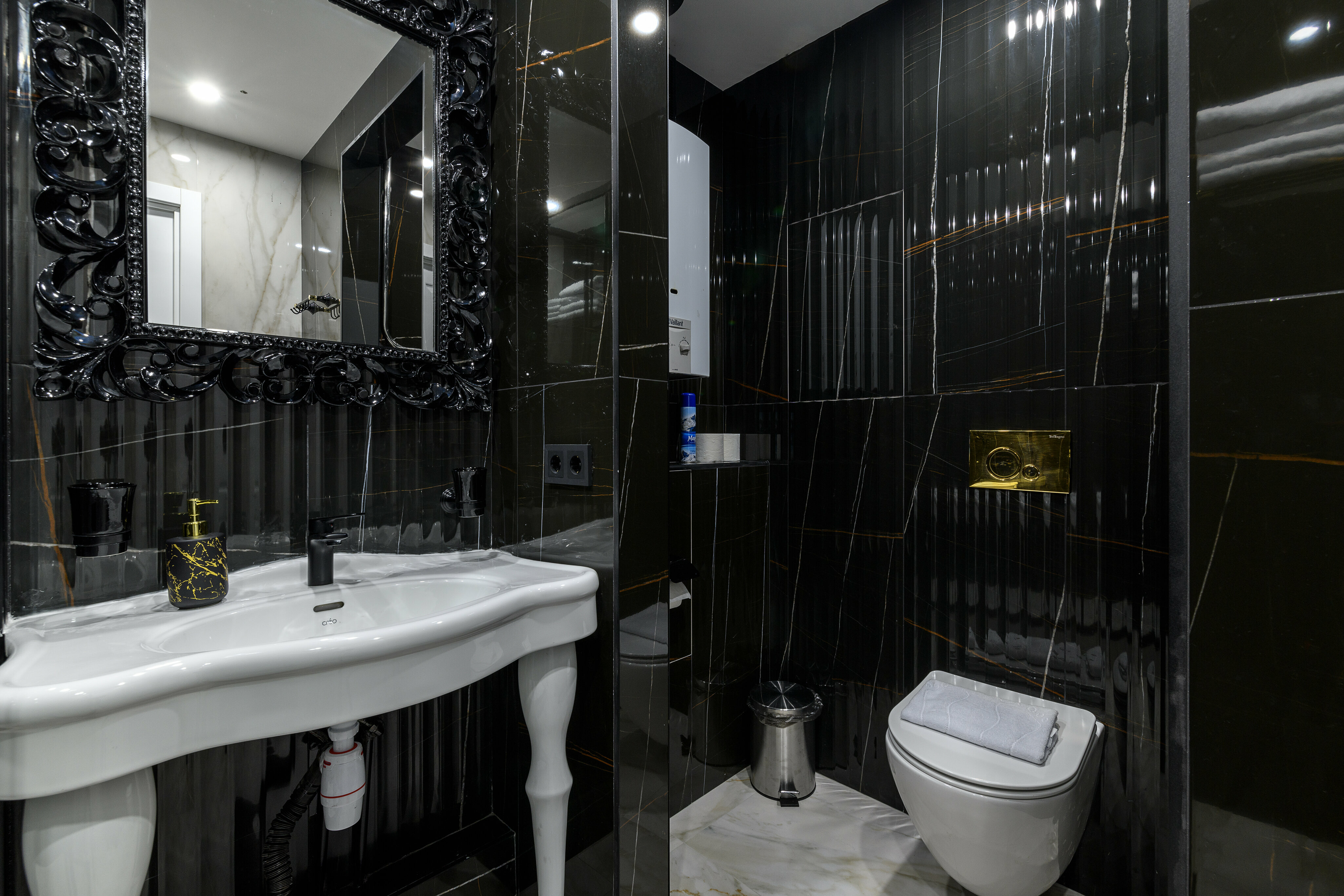 Двухкомнатные апартаменты с видом на Казанский Собор