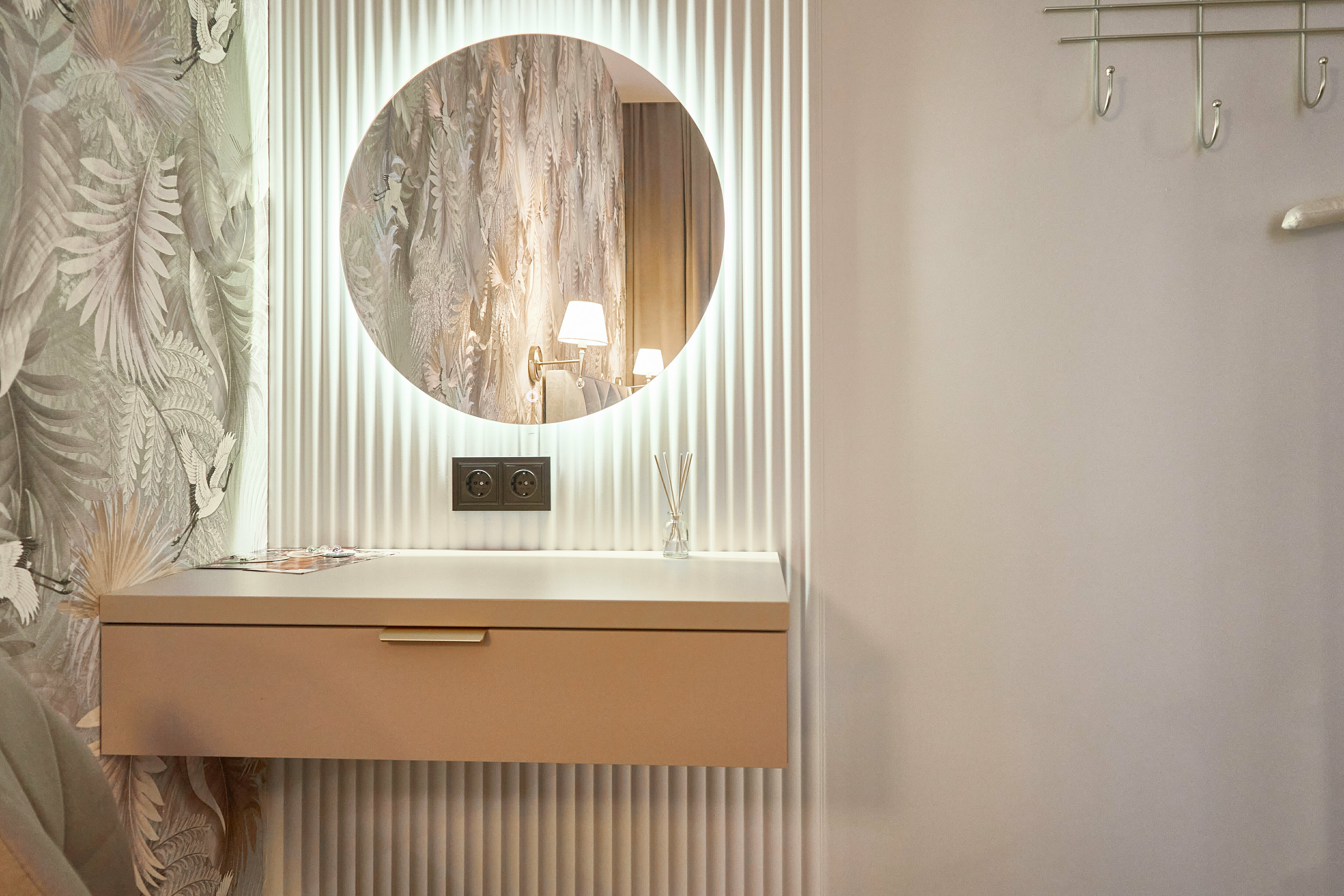 Люкс апартаменты с отдельной спальней