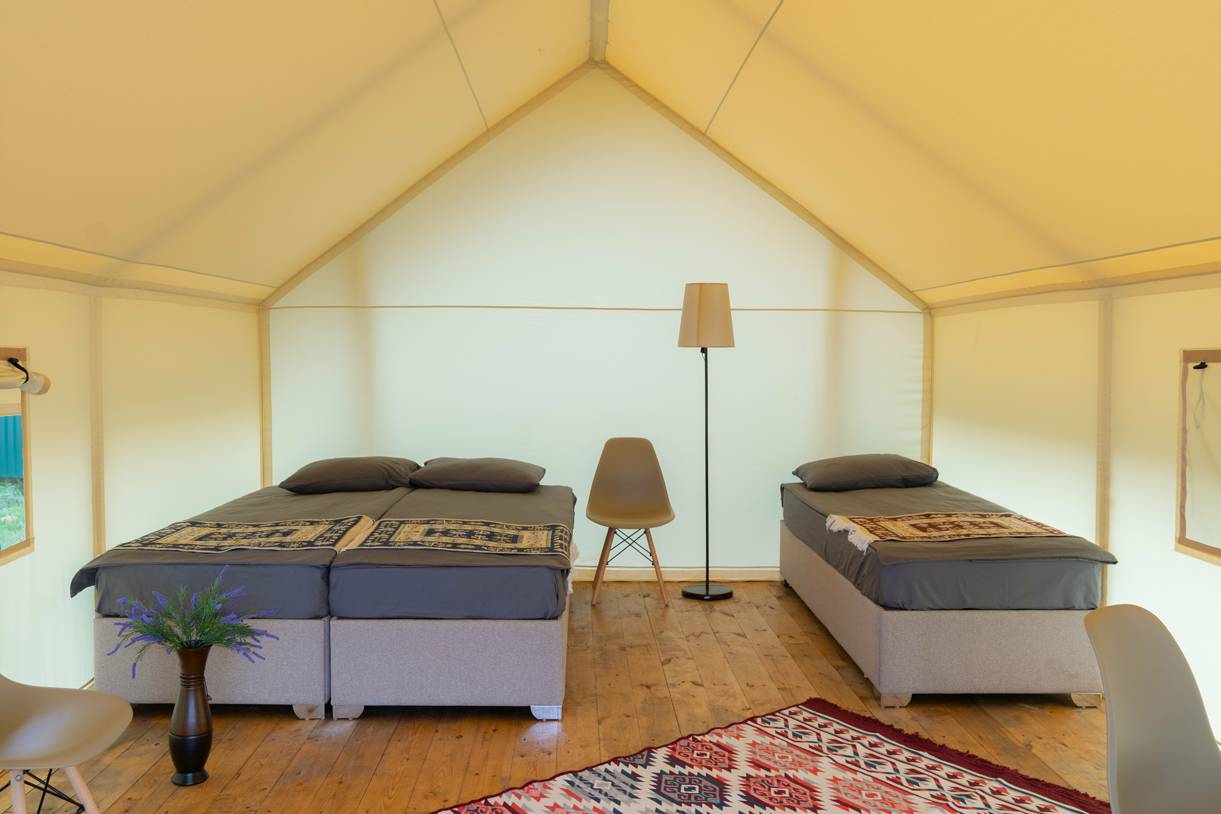 Трёхместный Стандартный номер с красивым видом на озеро