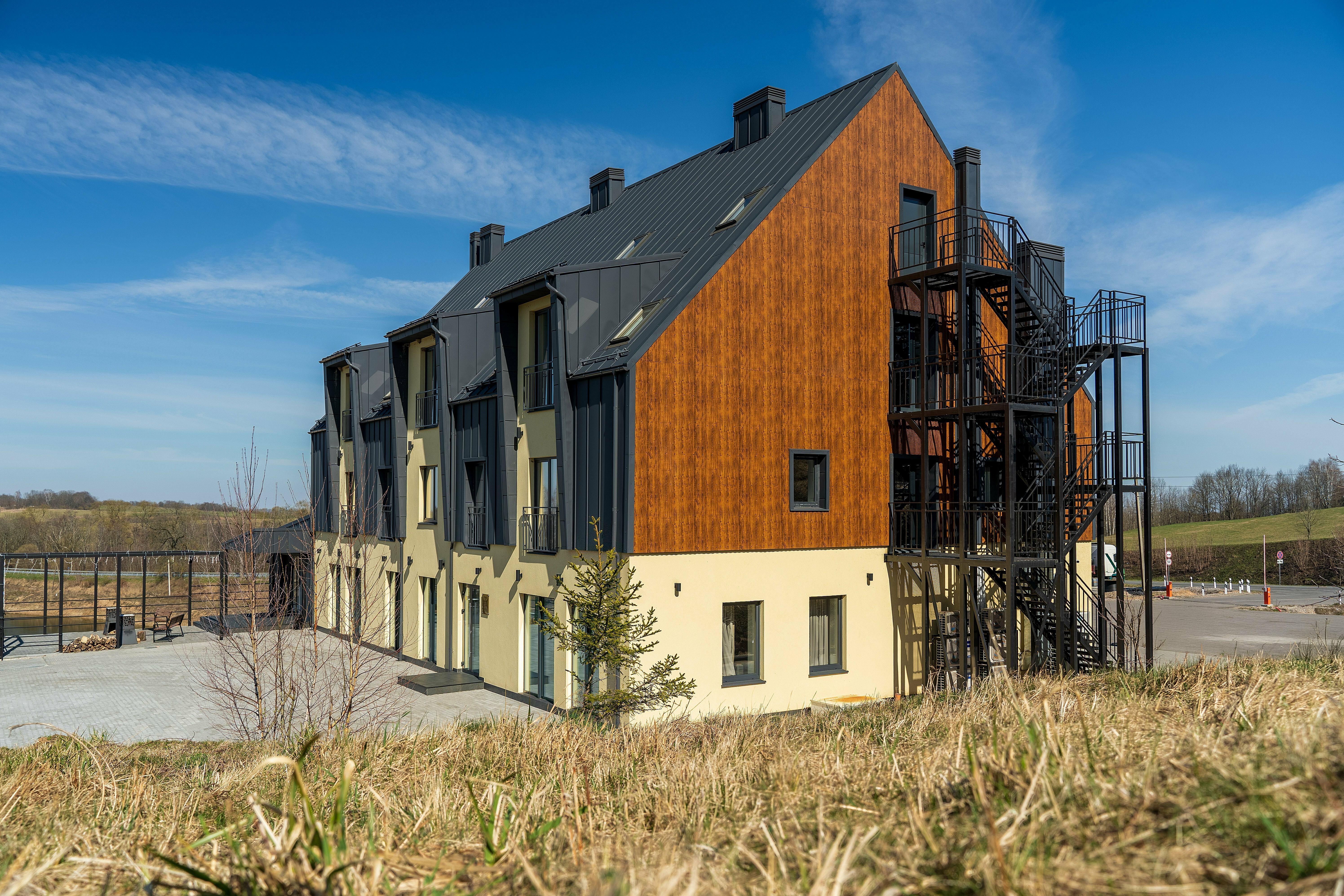 Улучшенный номер с кроватью размера «king-size» или 2 отдельными кроватями