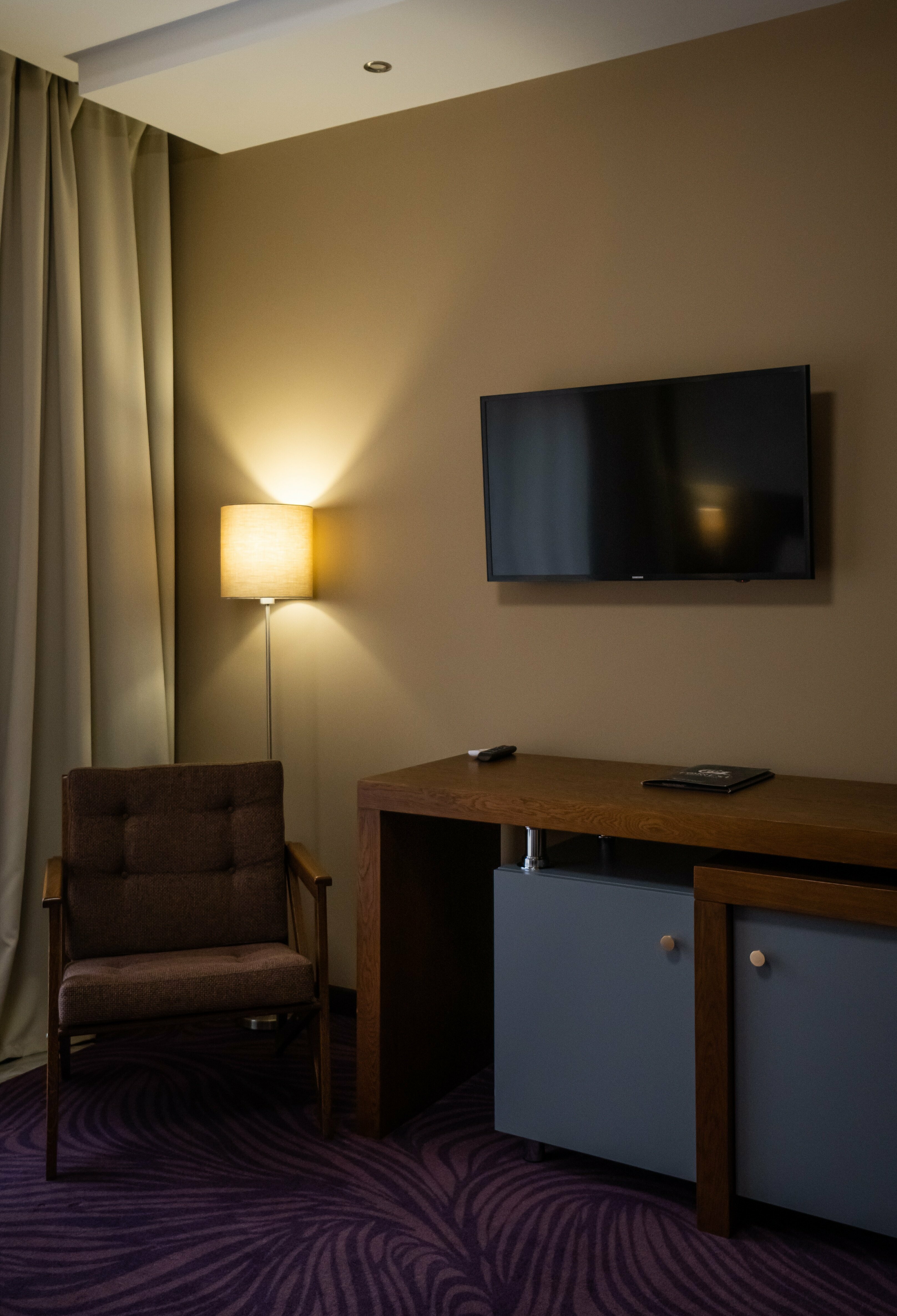 СТАНДАРТНЫЙ НОМЕР  С ДВУМЯ РАЗДЕЛЬНЫМИ КРОВАТЯМИ