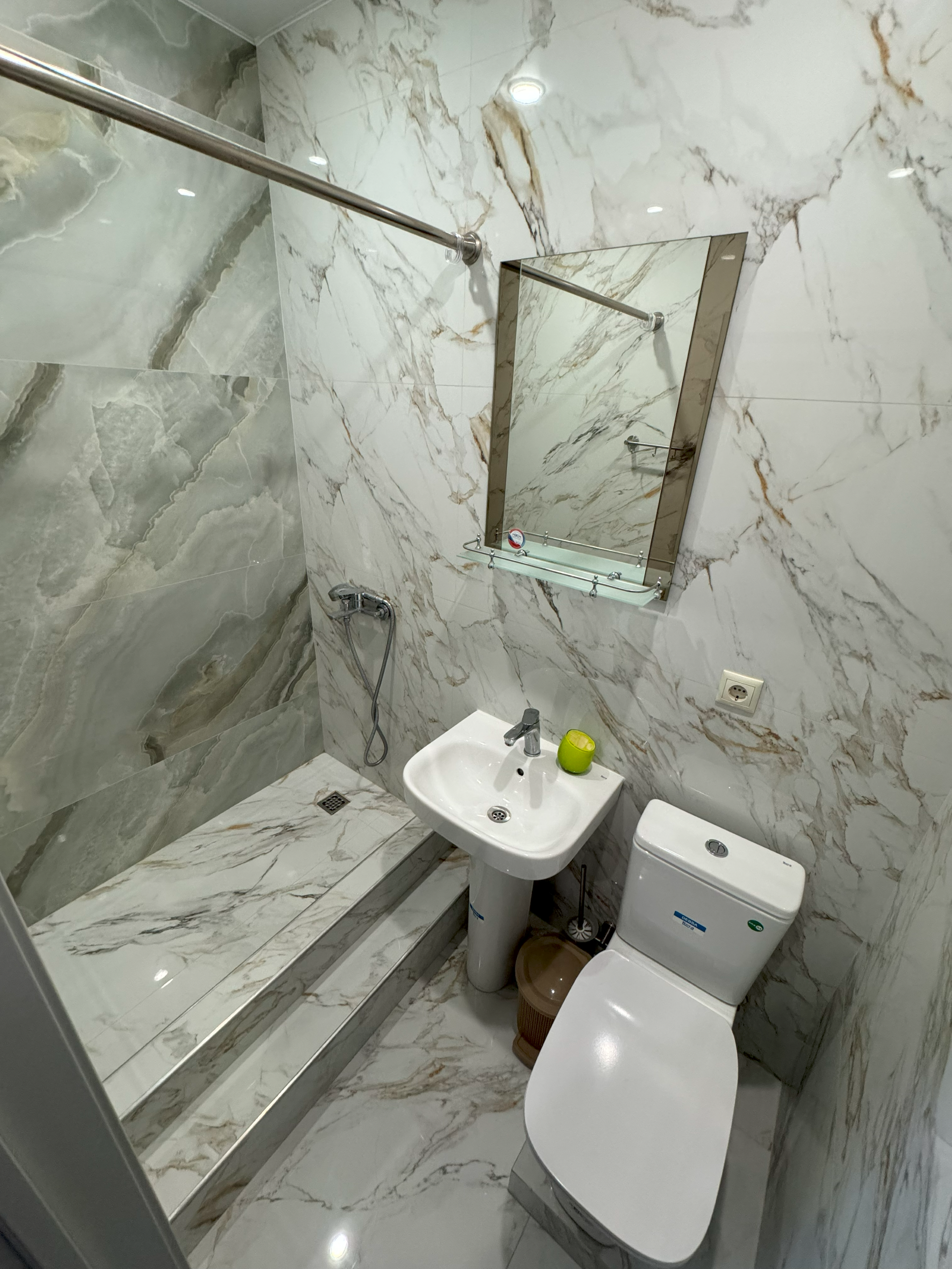 Большой двухместный номер с 1 кроватью