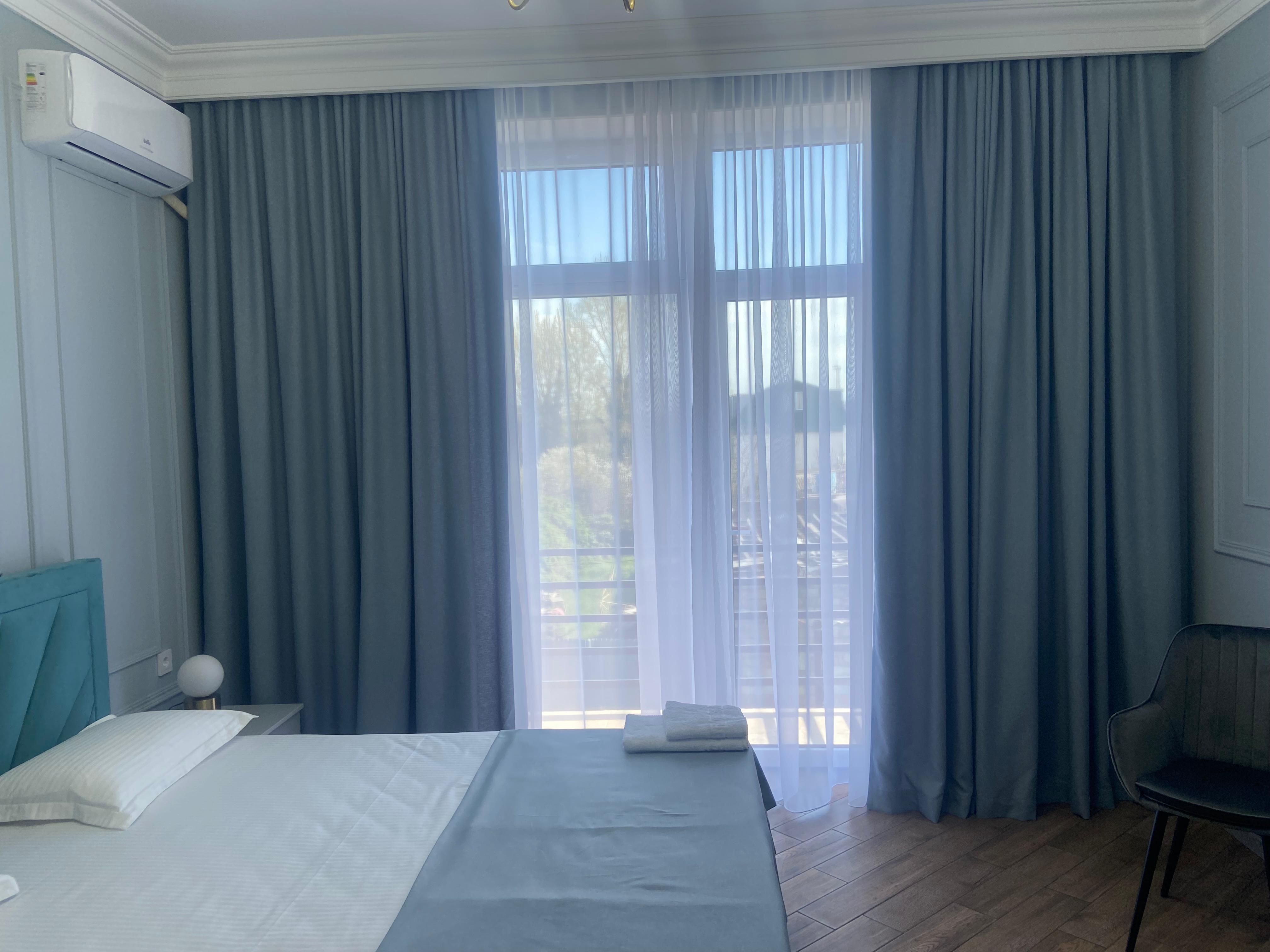 Улучшенный двухместный номер  люкс с раздельными кроватями