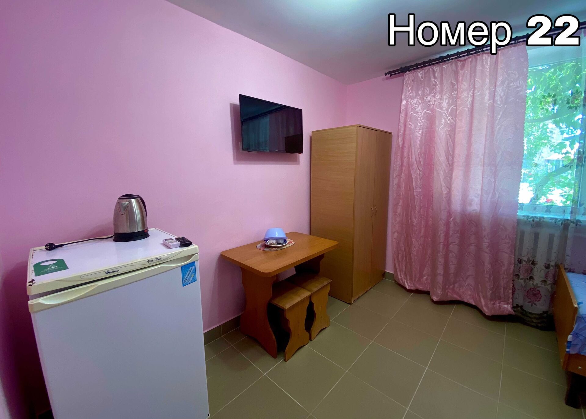 Двухместный бюджетный с одним санузлом на два номера