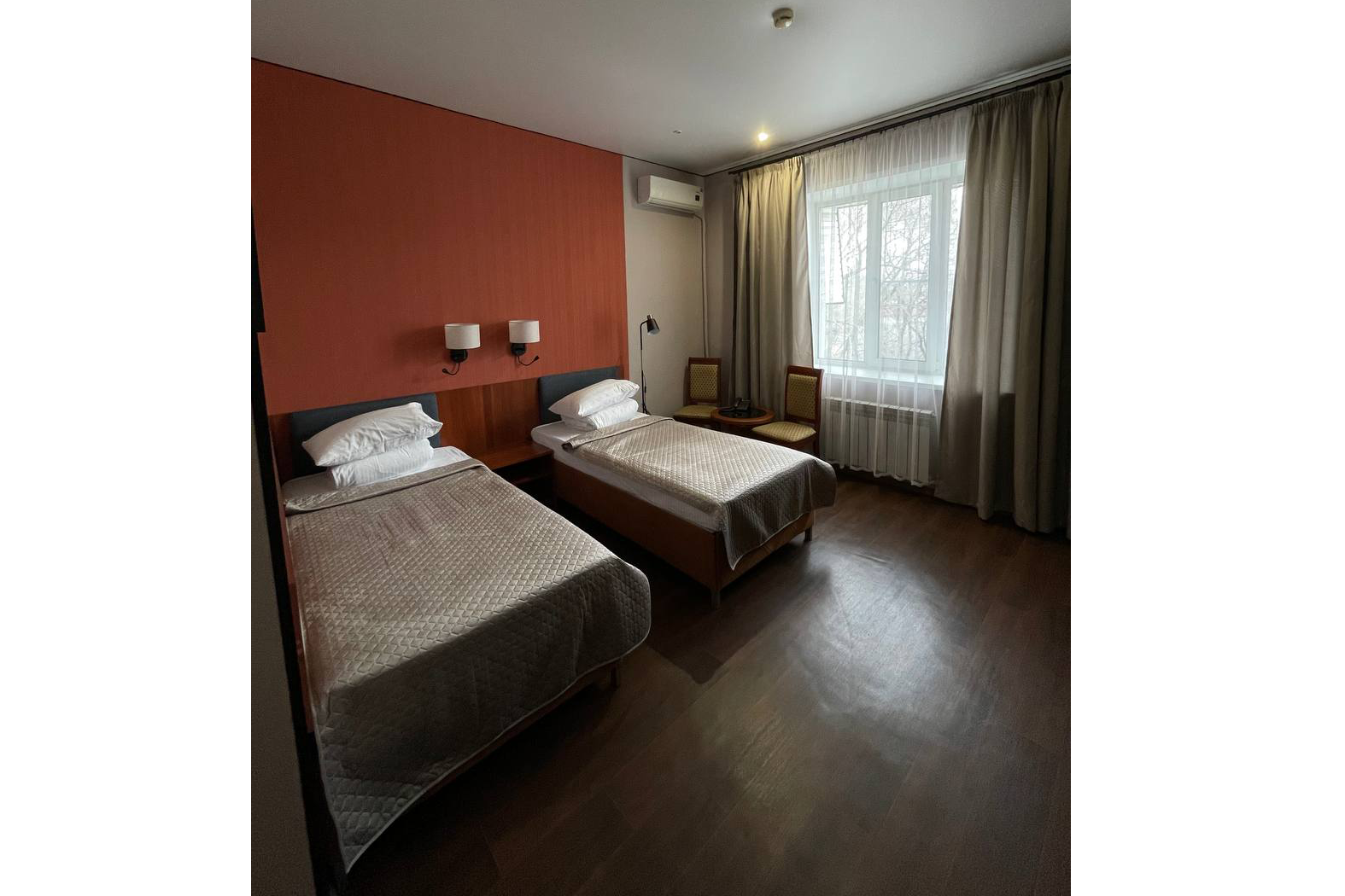 Номер первой категории с двумя кроватями (комфорт)