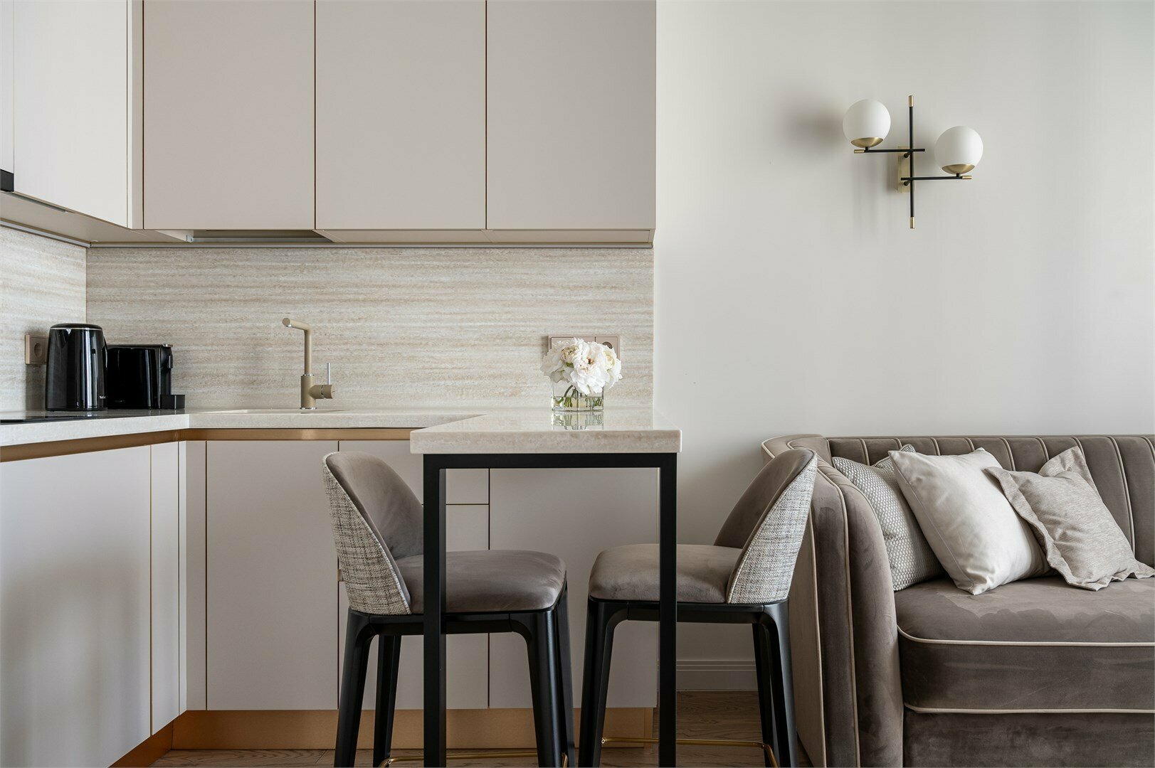 Улучшенный апартамент с балконом "Хвойные Вершины"