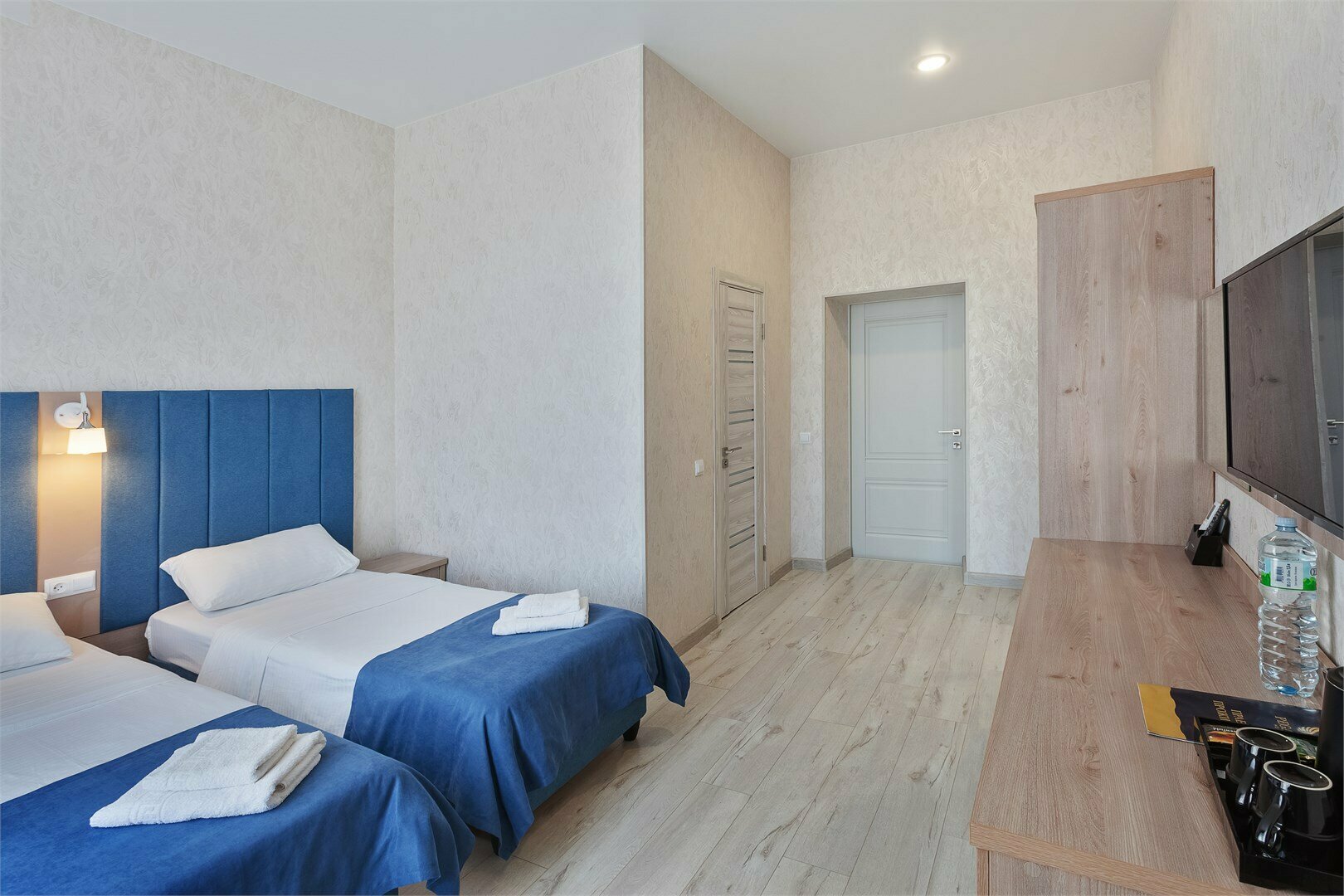 Улучшенный двухместный номер Делюкс с 1 кроватью или 2 отдельными кроватями