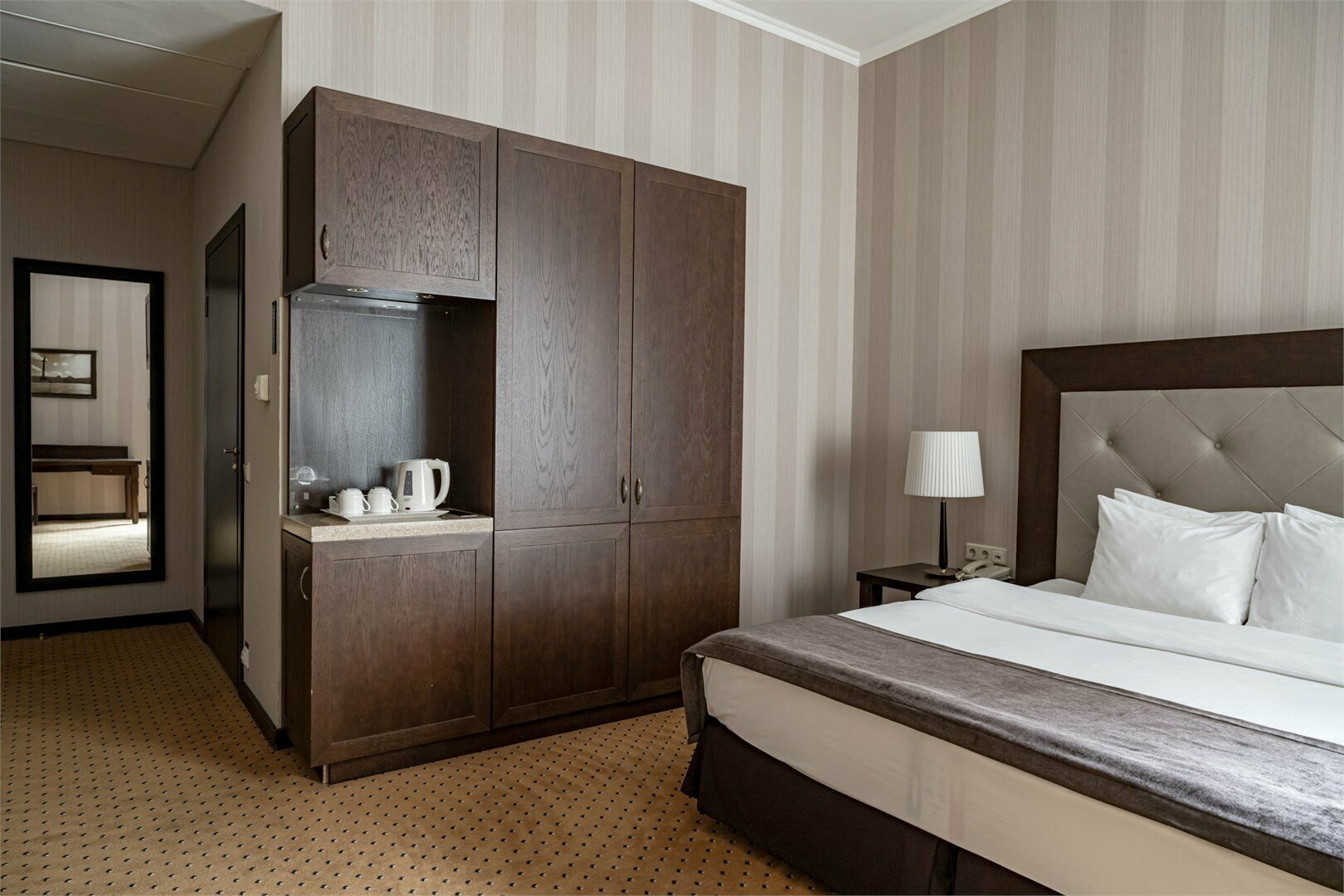 Представительский номер с одной большой или двумя раздельными кроватями