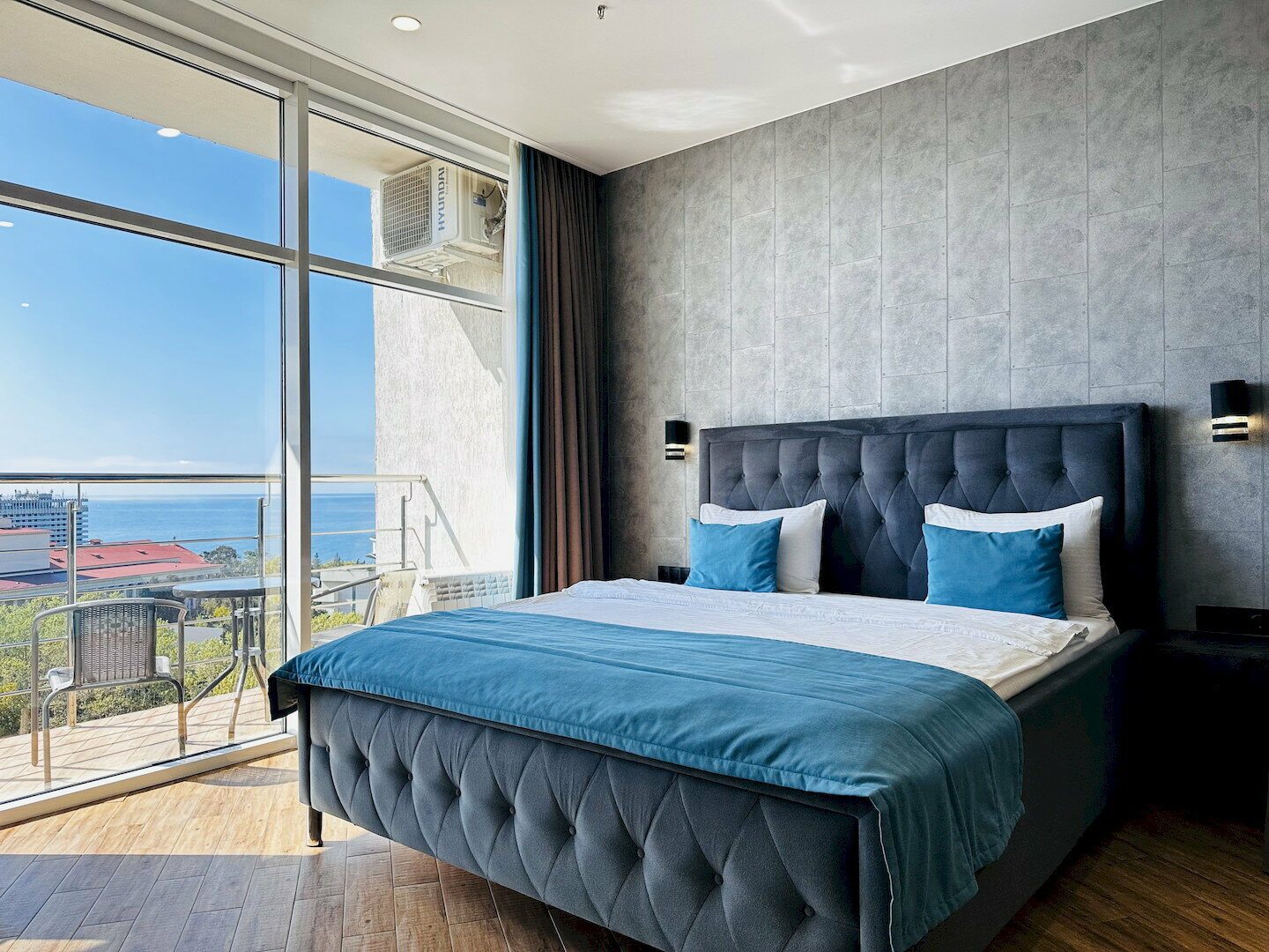 Шикарная студия с видом на море, в центре Сочи, пляж в 5 минутах