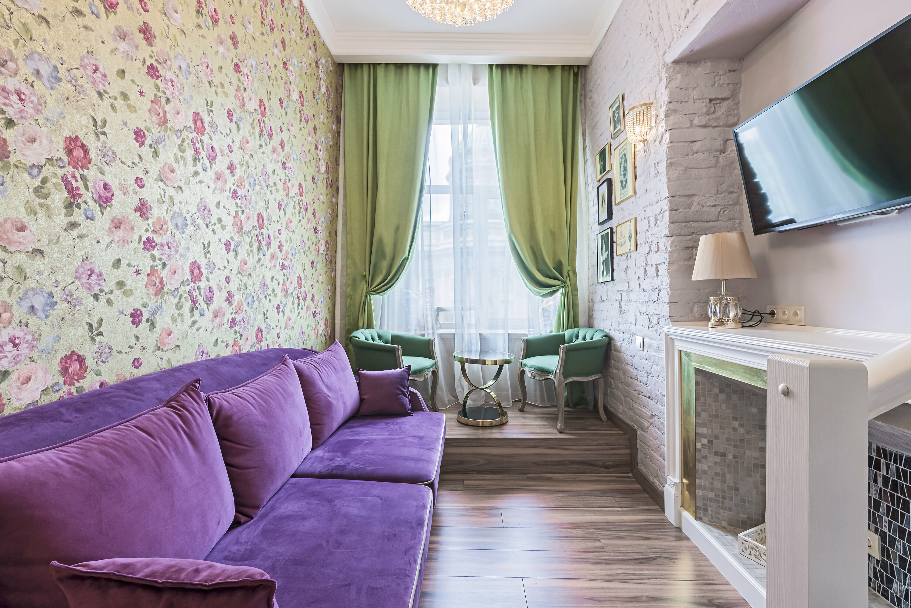 Дизайнерская студия с видом на Казанский Собор и реку