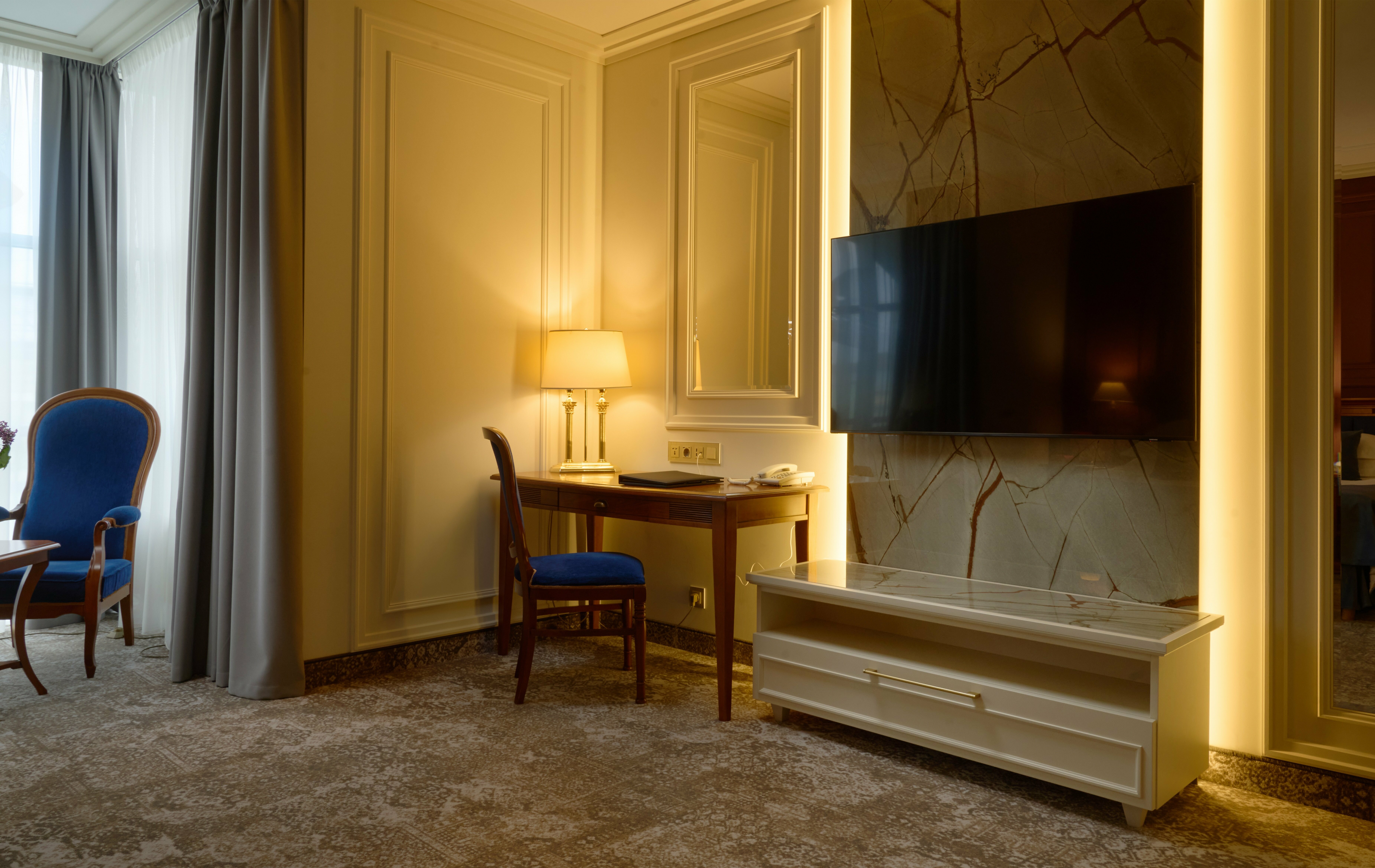 Номер Делюкс