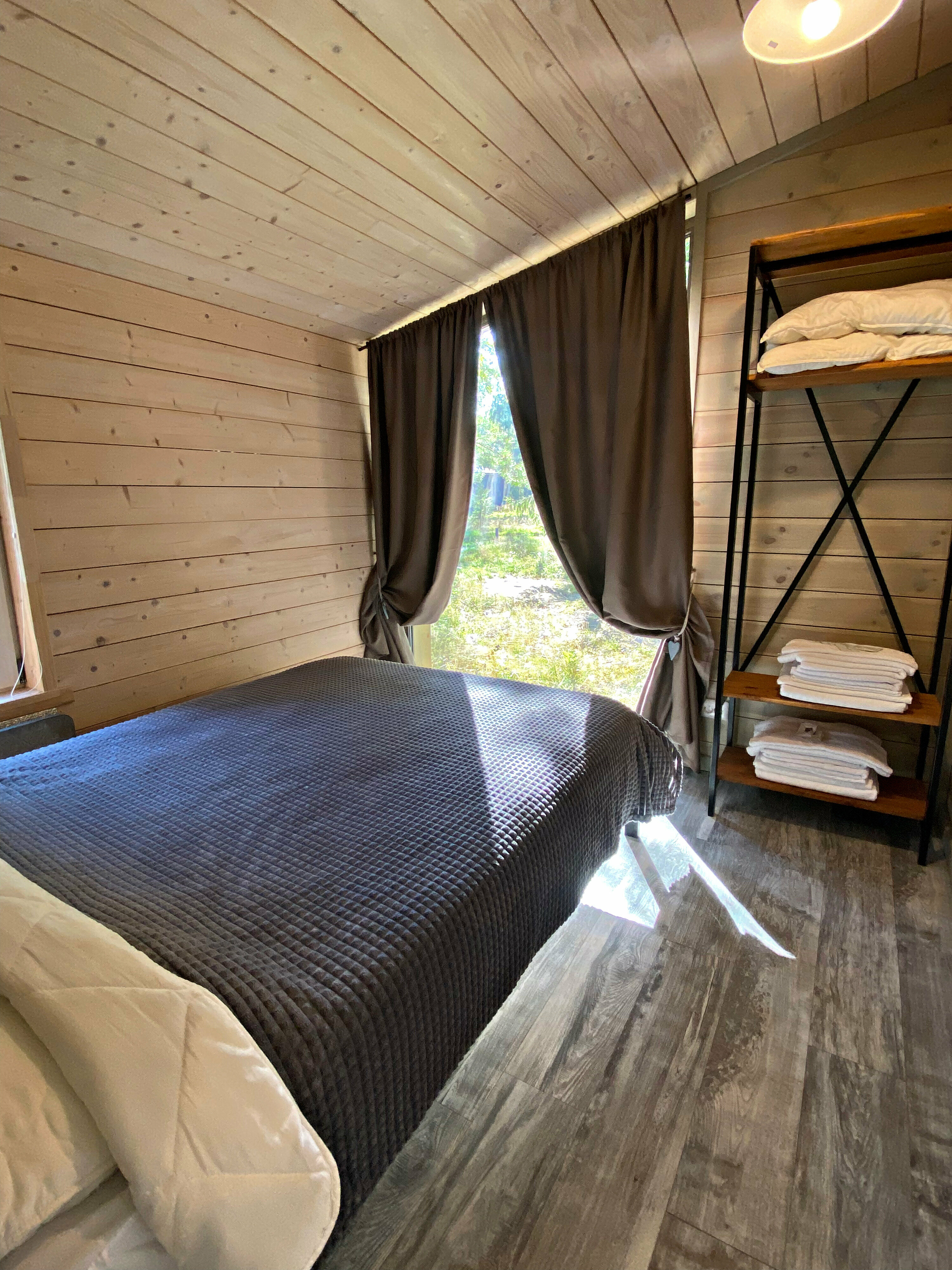 Коттедж с видом на лес