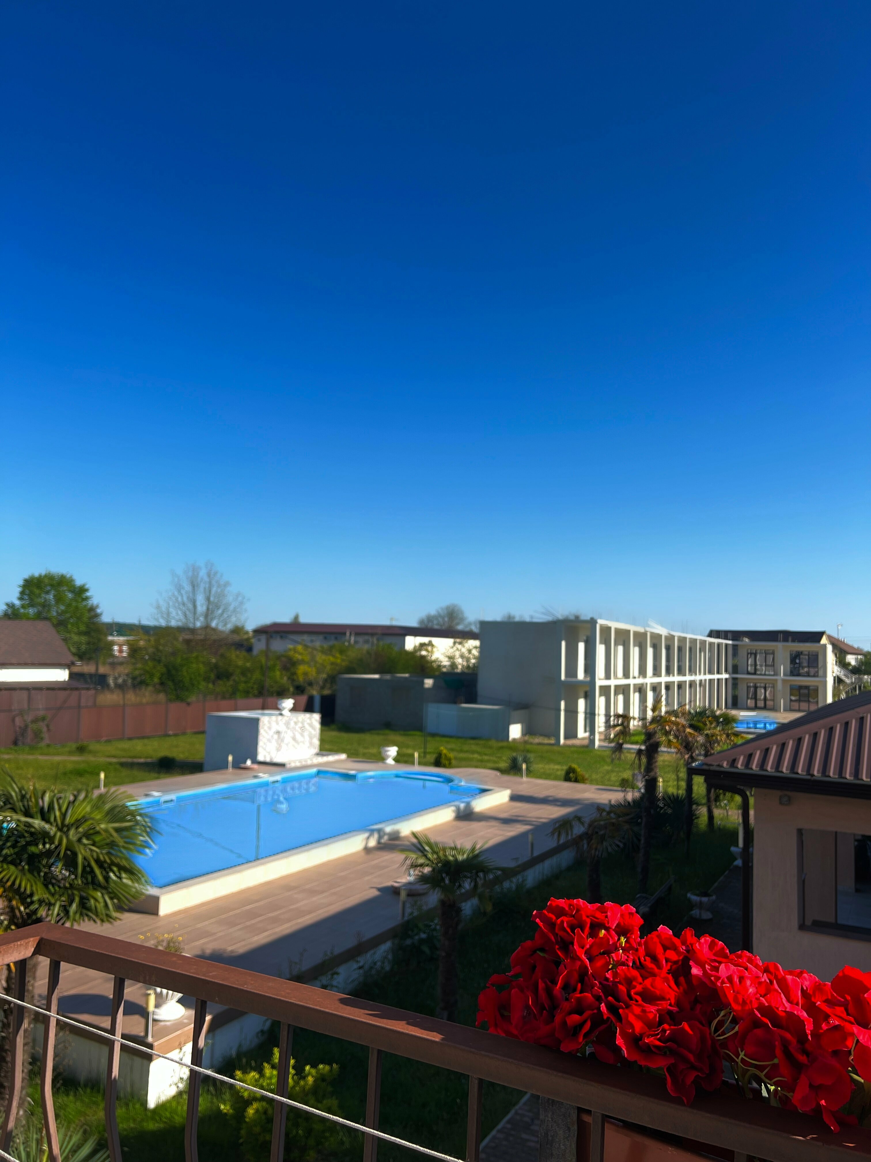 Трехместный номер с балконом