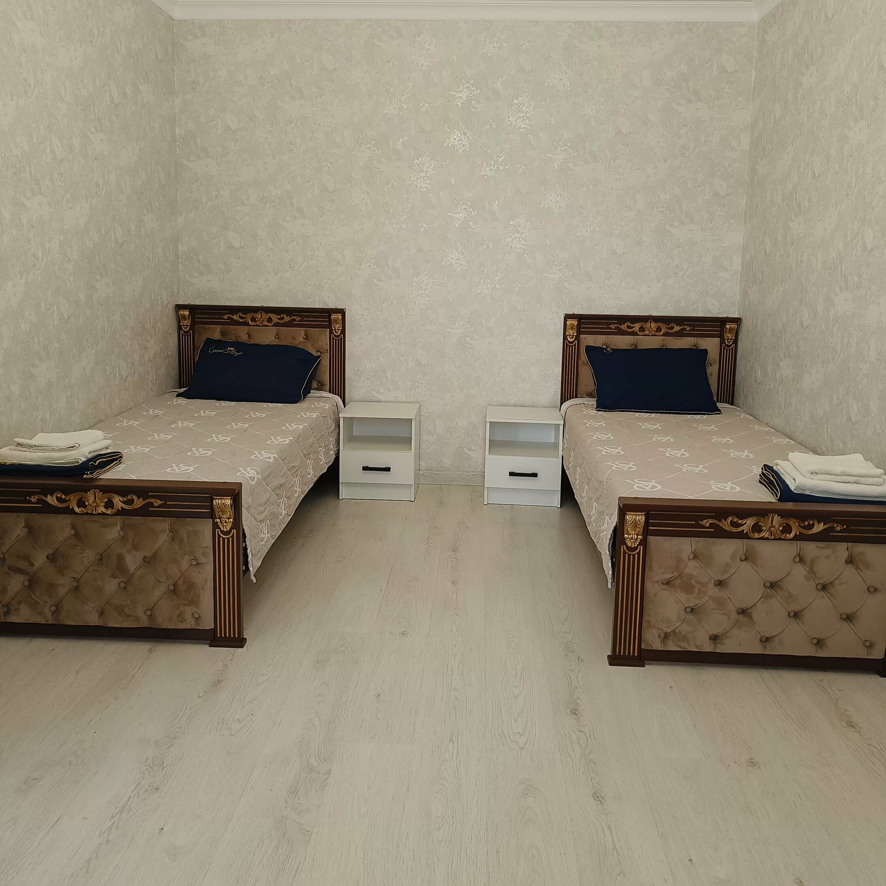 Двухкомнатный номер с отдельным входом и своим санузлом