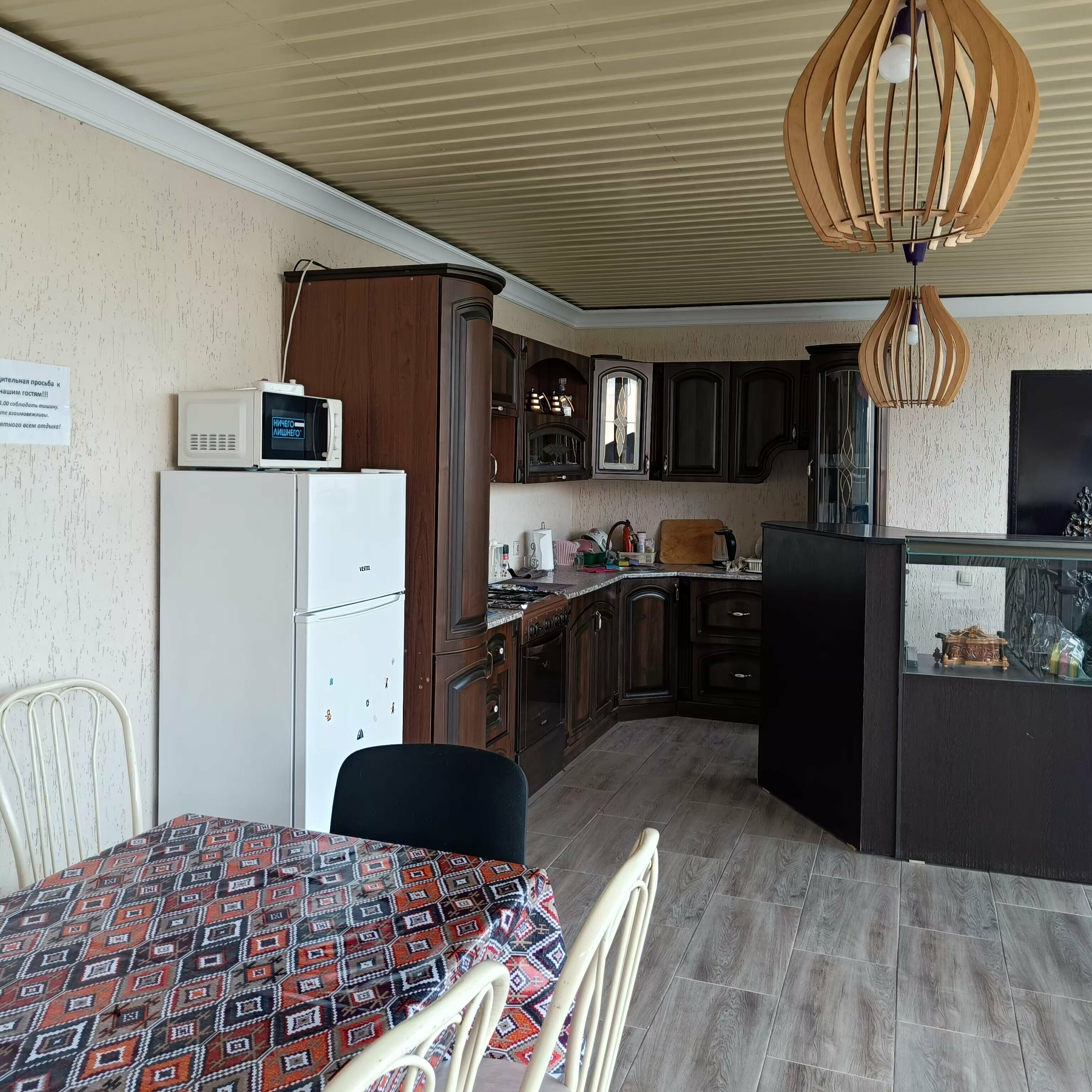 Двухкомнатный номер с отдельным входом и своим санузлом