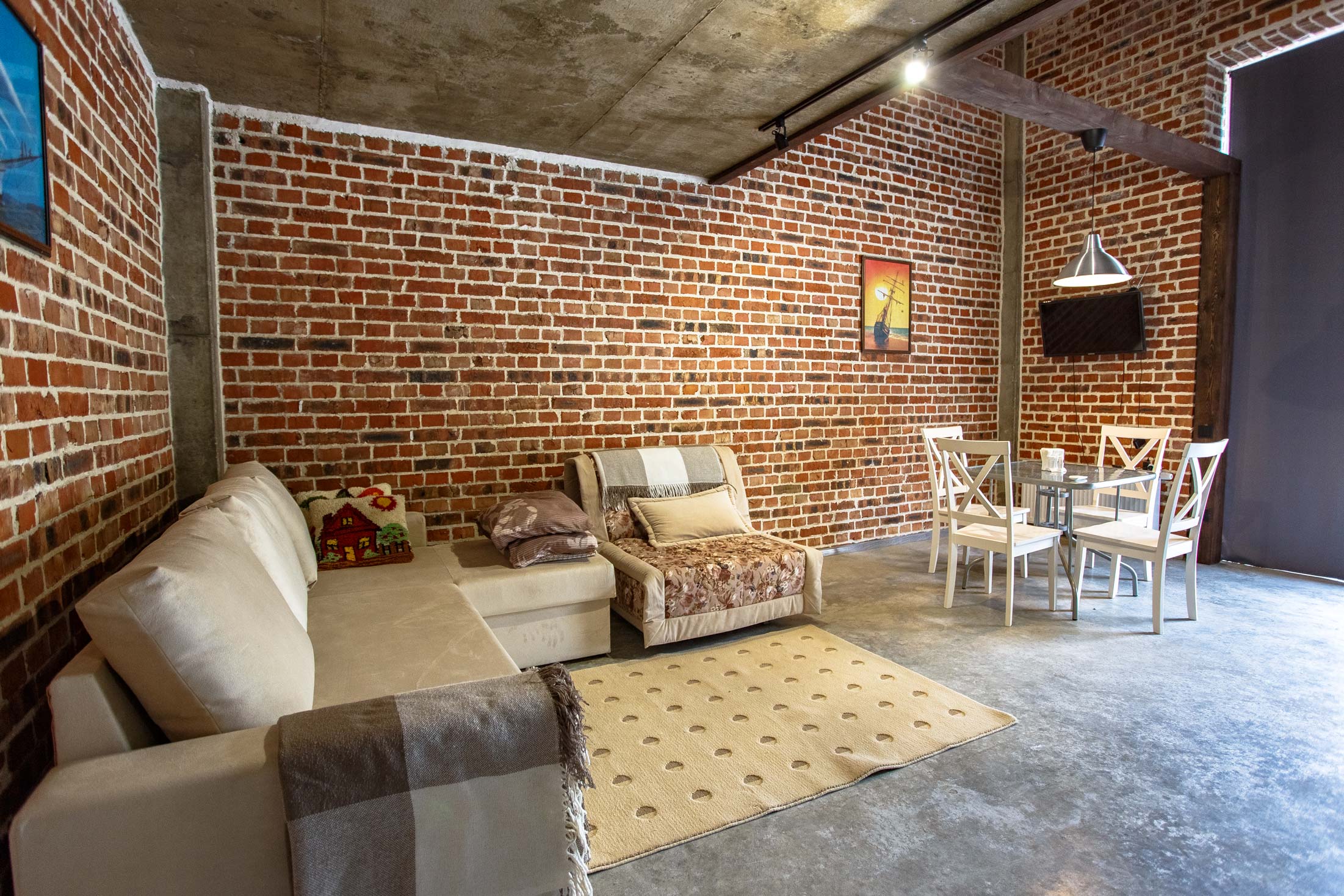 Двухэтажный дизайнерский лофт