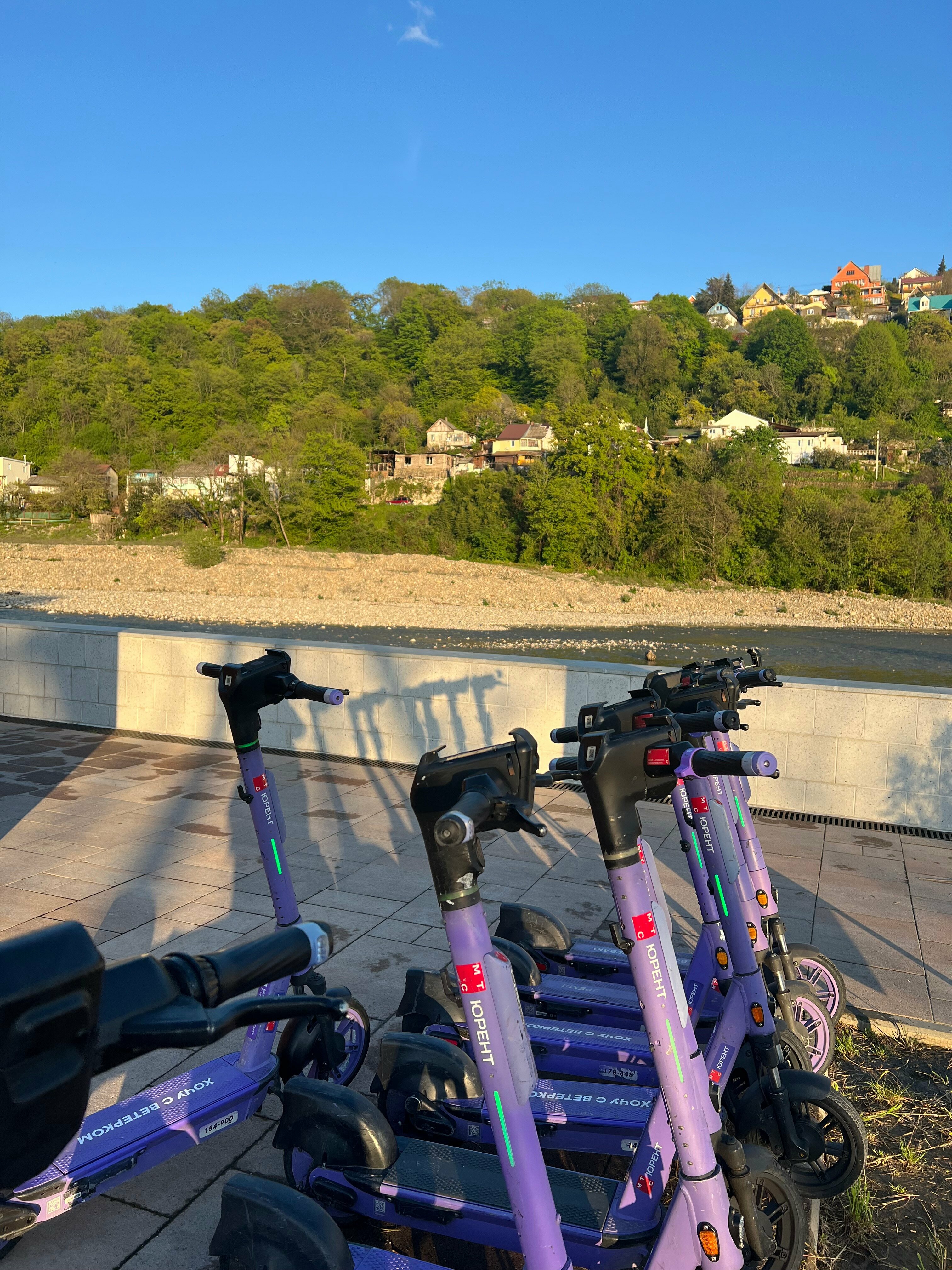 Трехместный номер с балконом