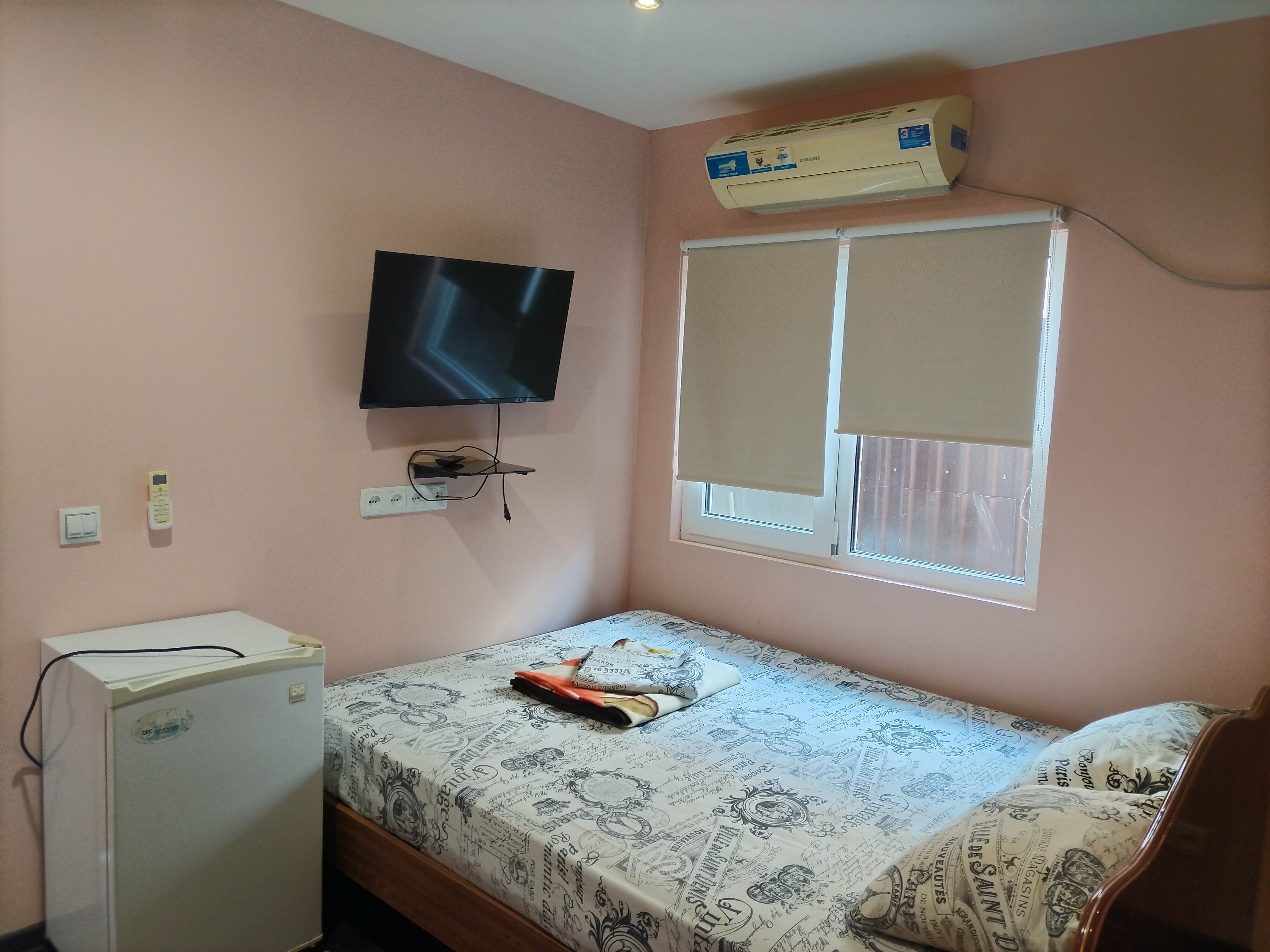 Трехместный номер с видом на горы