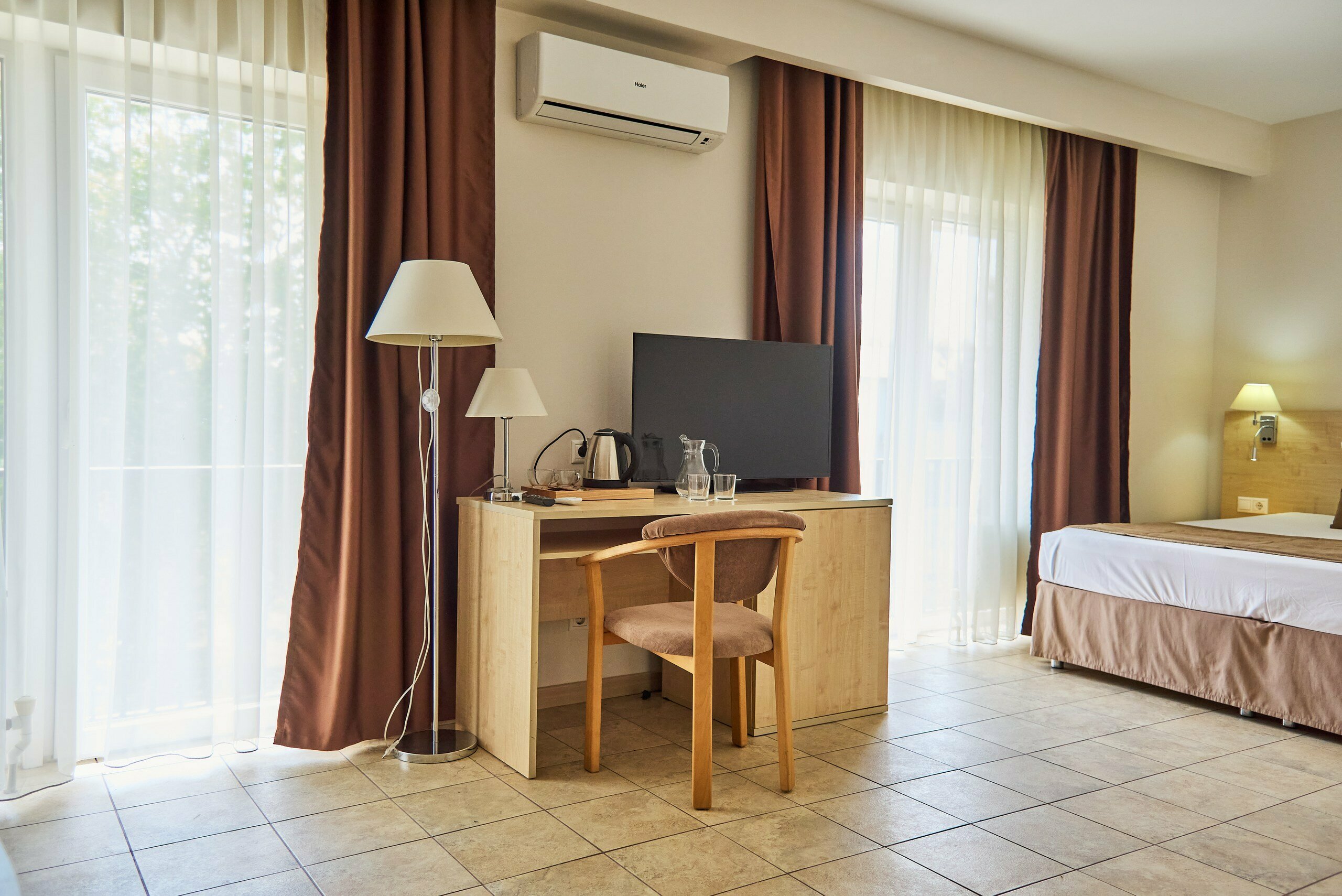 JUNIOR (СТУДИЯ)