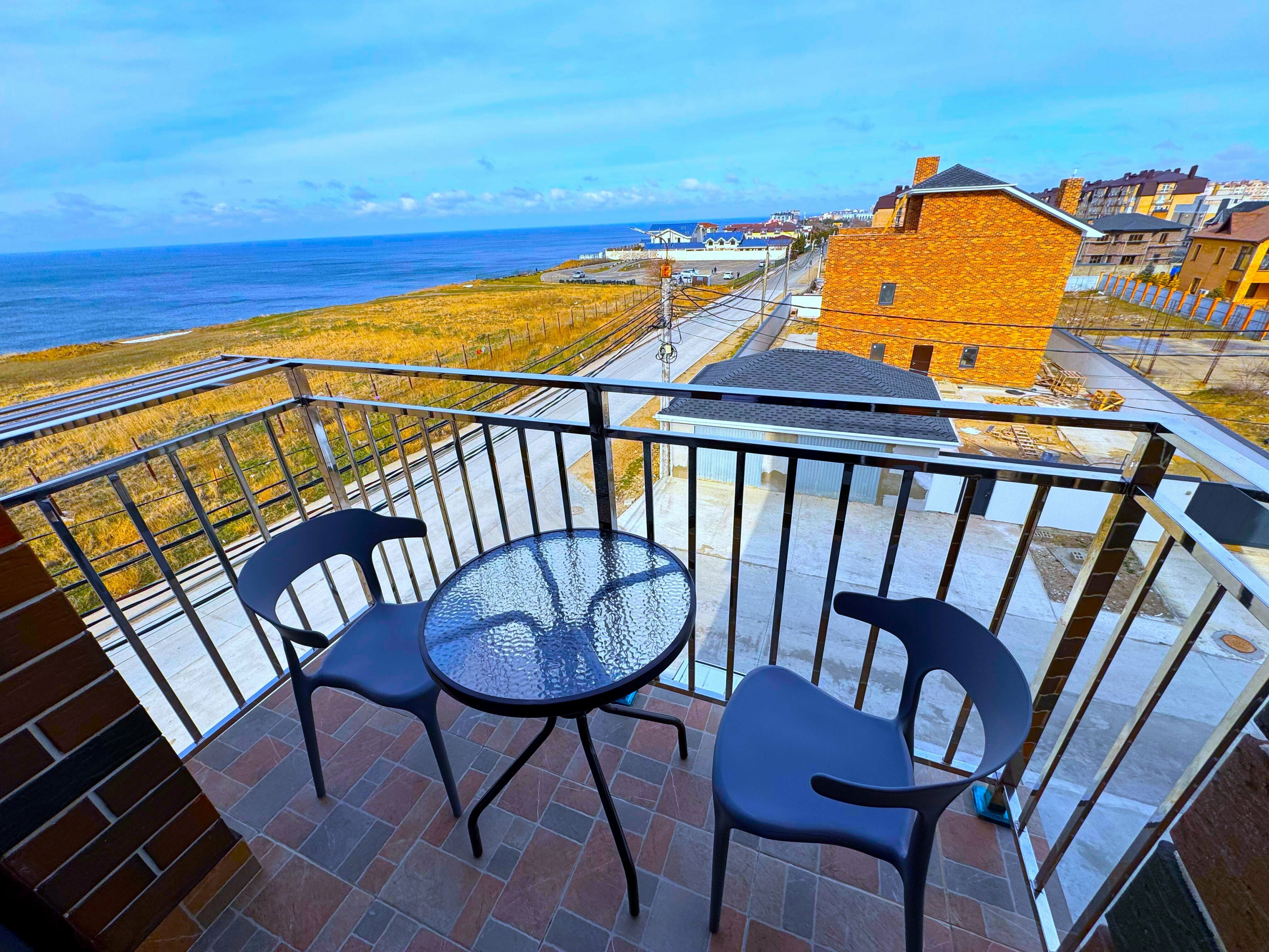 3-х местный номер стандарт с БАЛКОНОМ И ВИДОМ НА МОРЕ