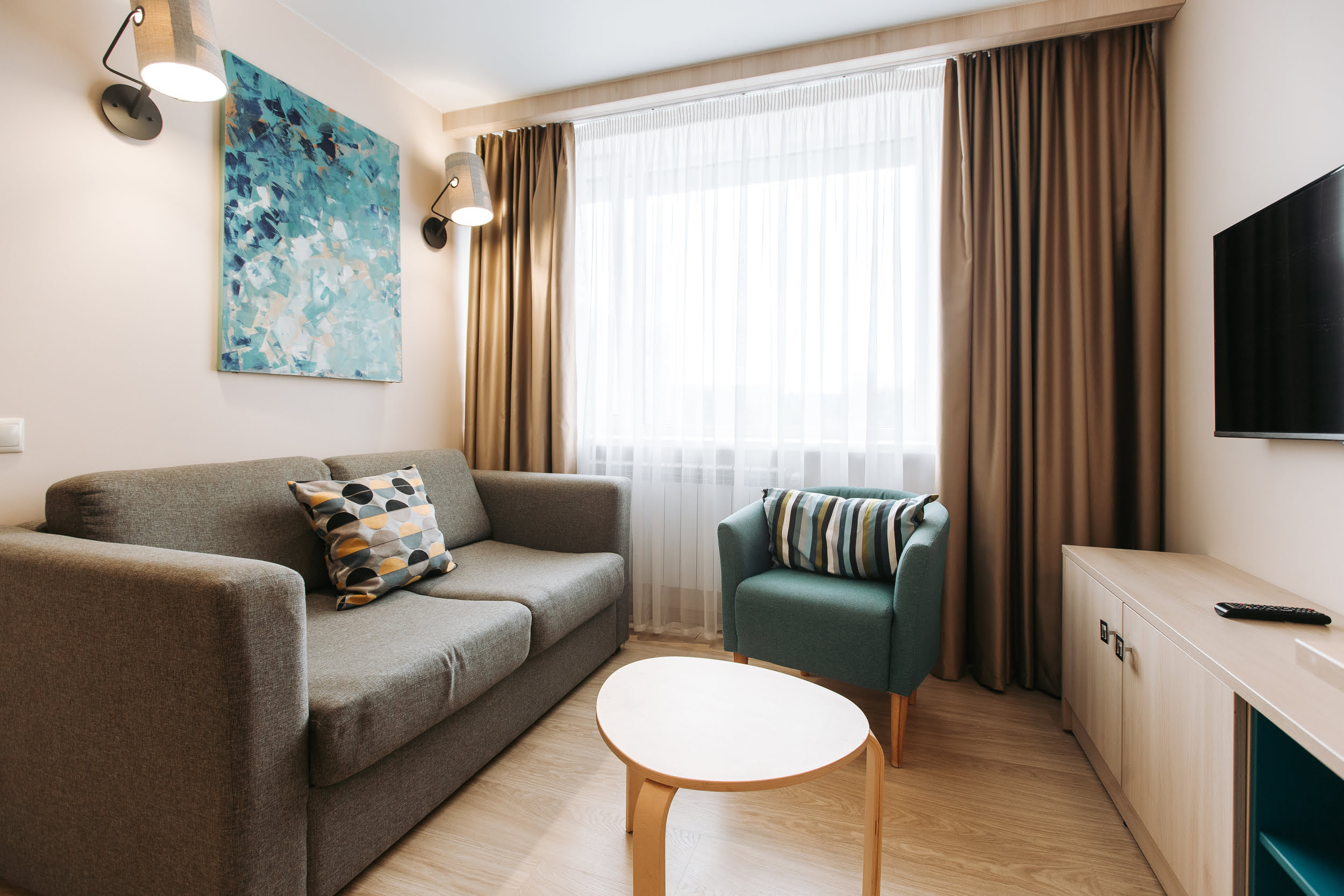 Немер Бизнес с двуспальной кроватью и диваном