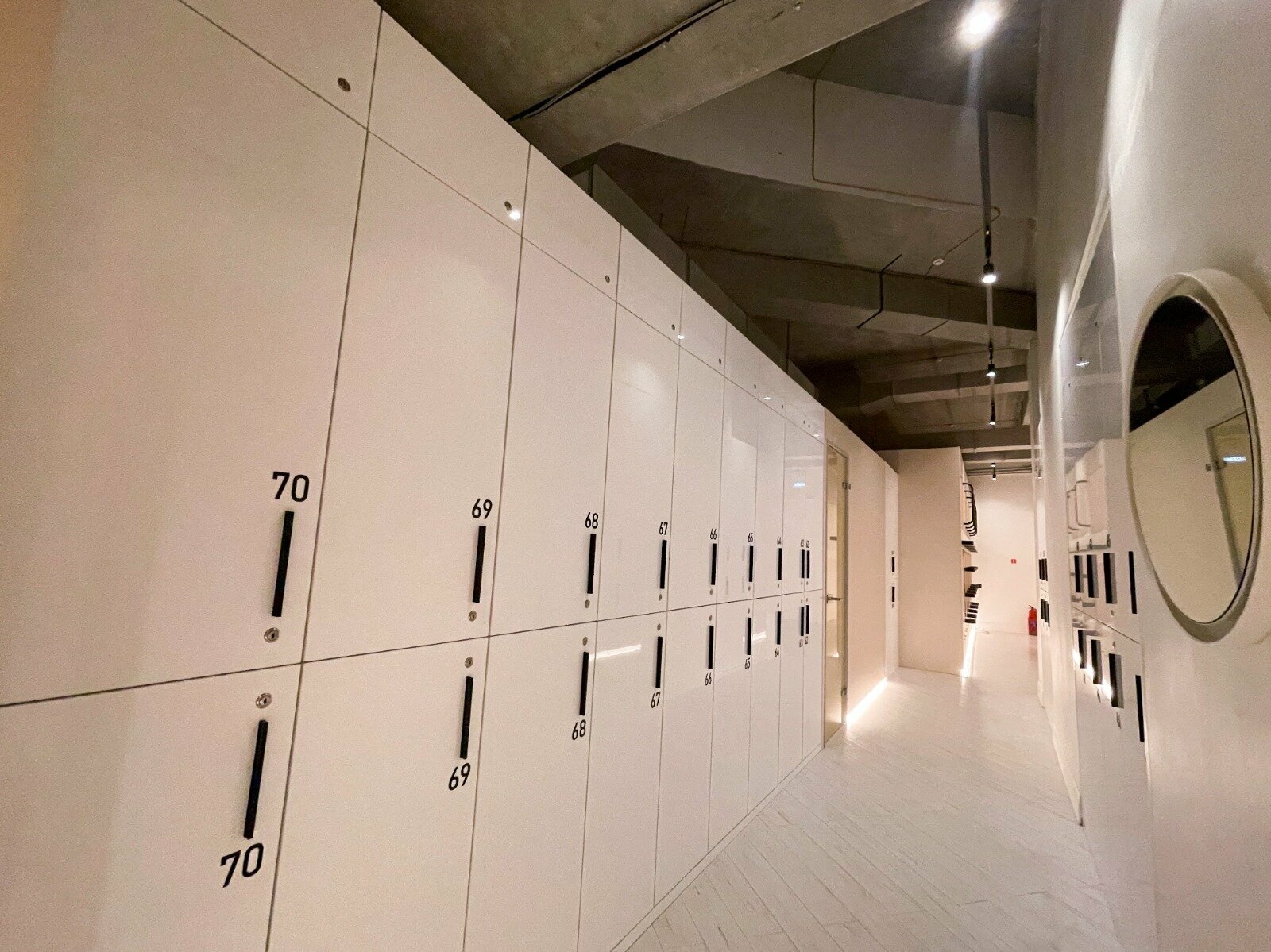 Двухместная капсула в общей зоне (низ)