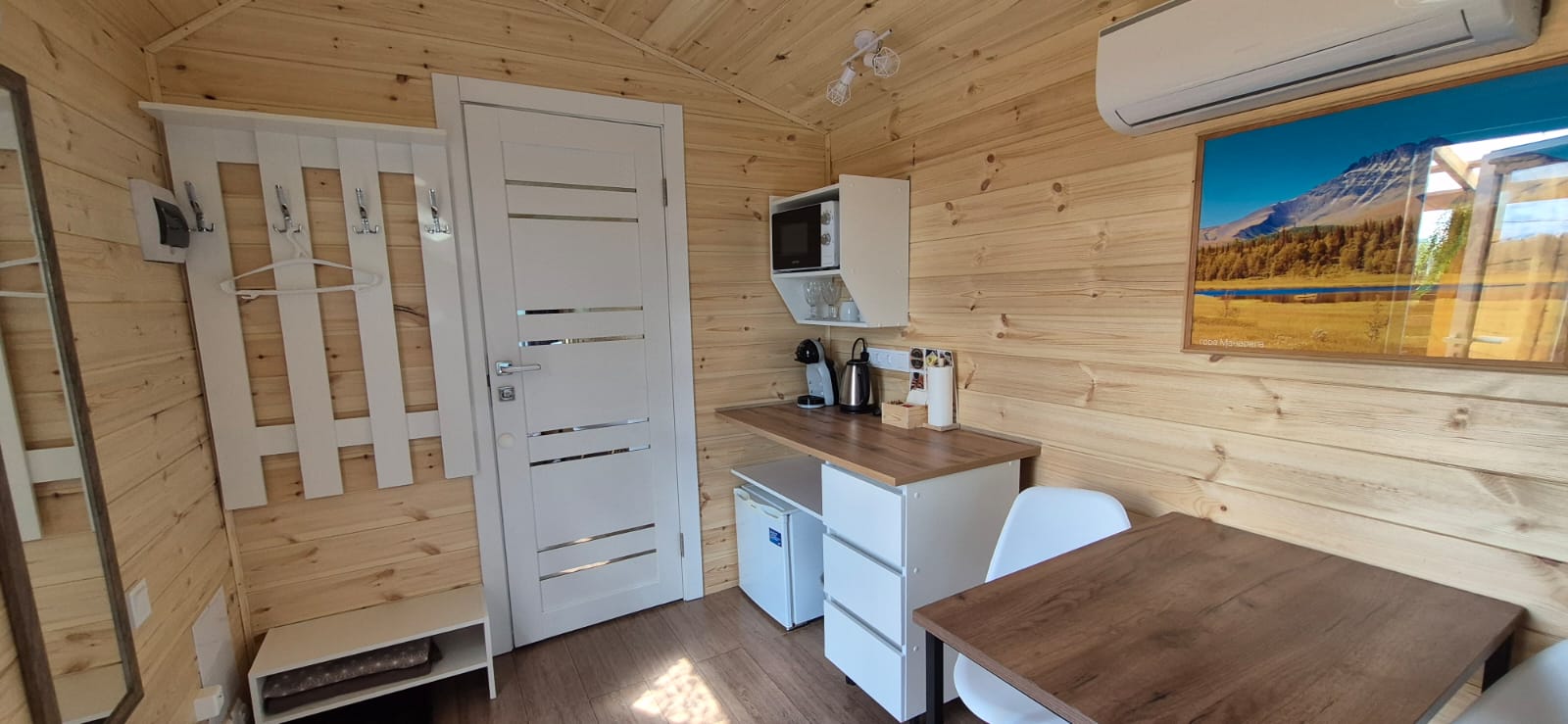 Эко домик с панорамным окном улучшеный