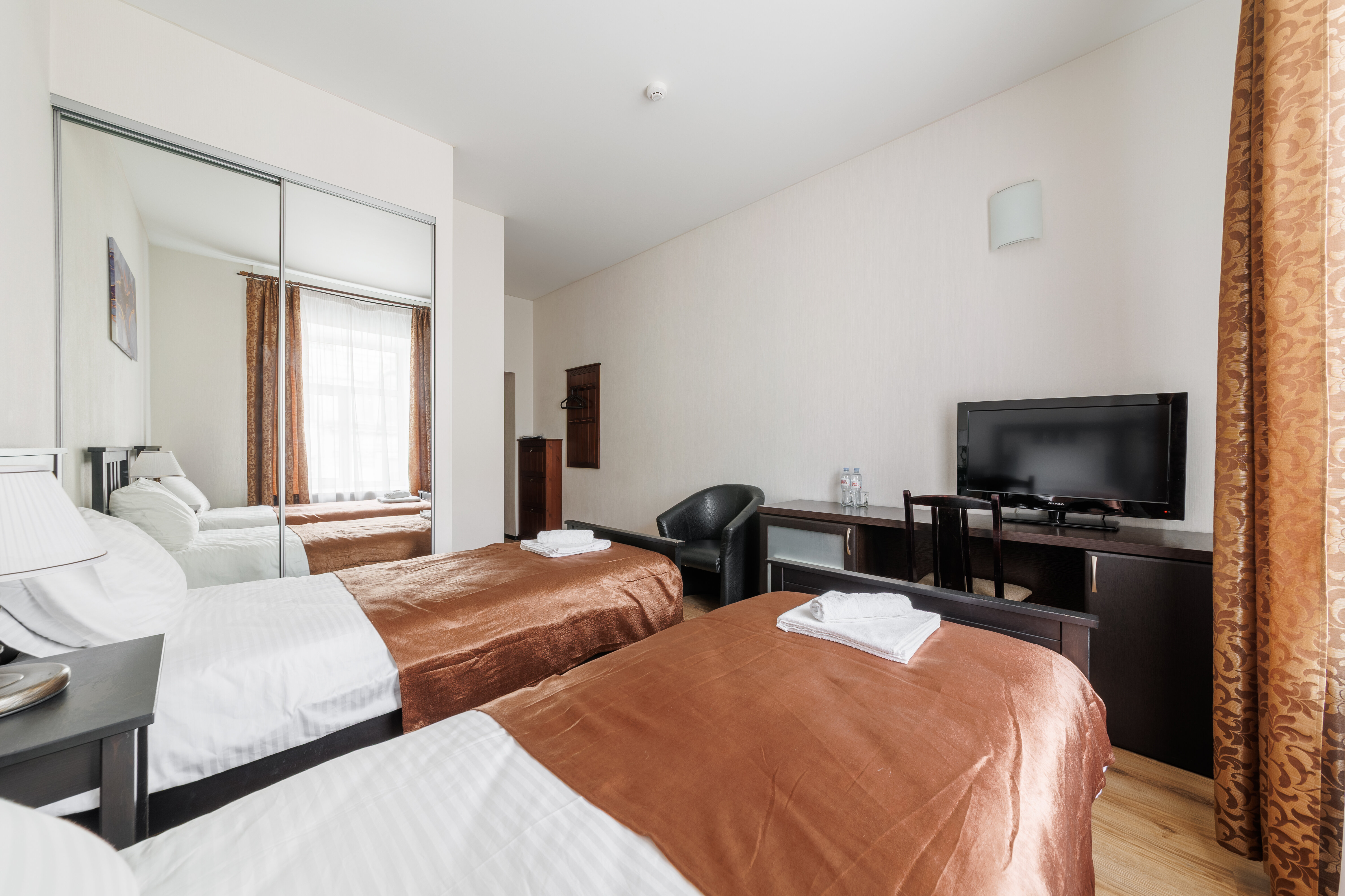 Меблированная комната формата «Классика» с 2 кроватями