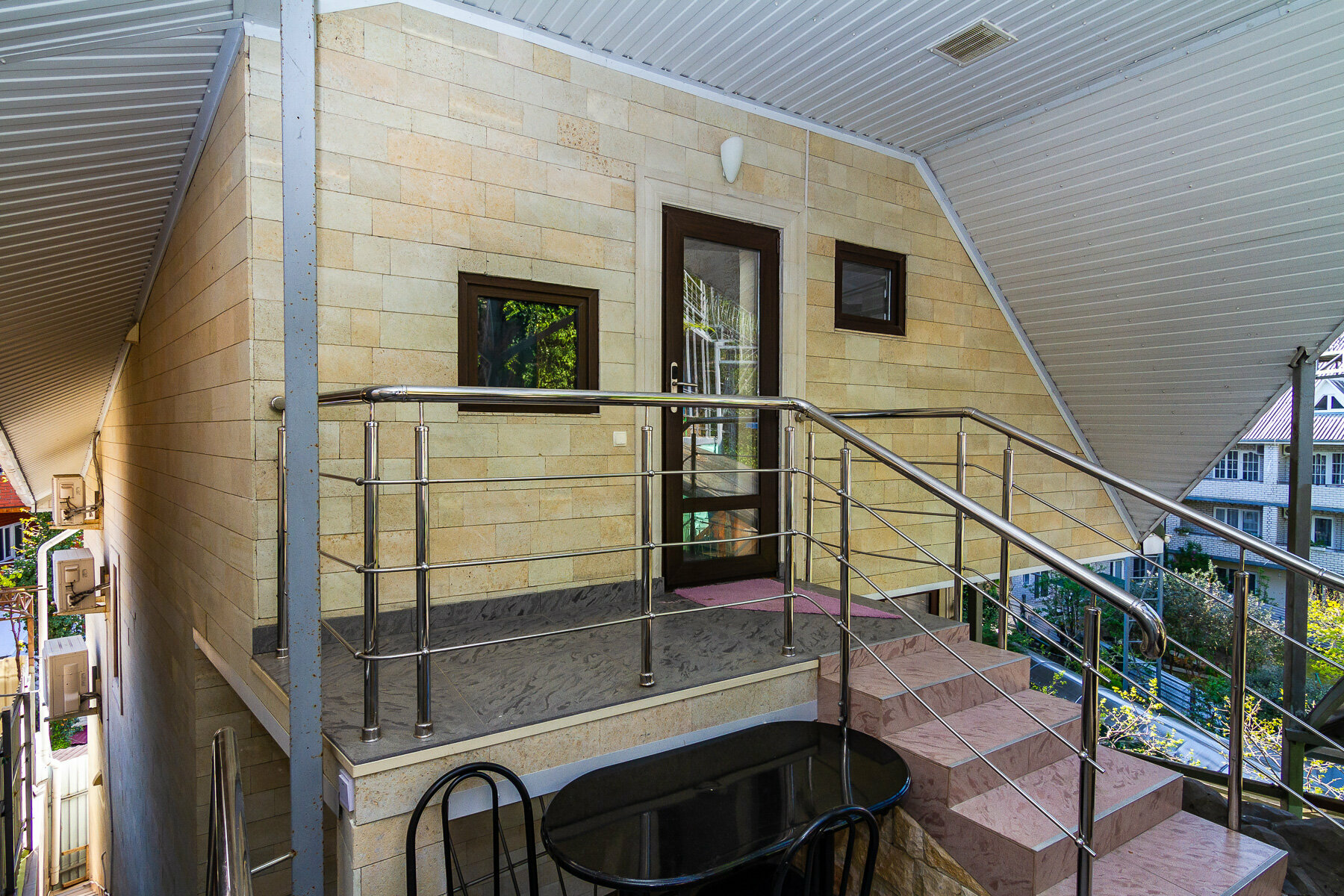 Трехместный номер эконом-класса