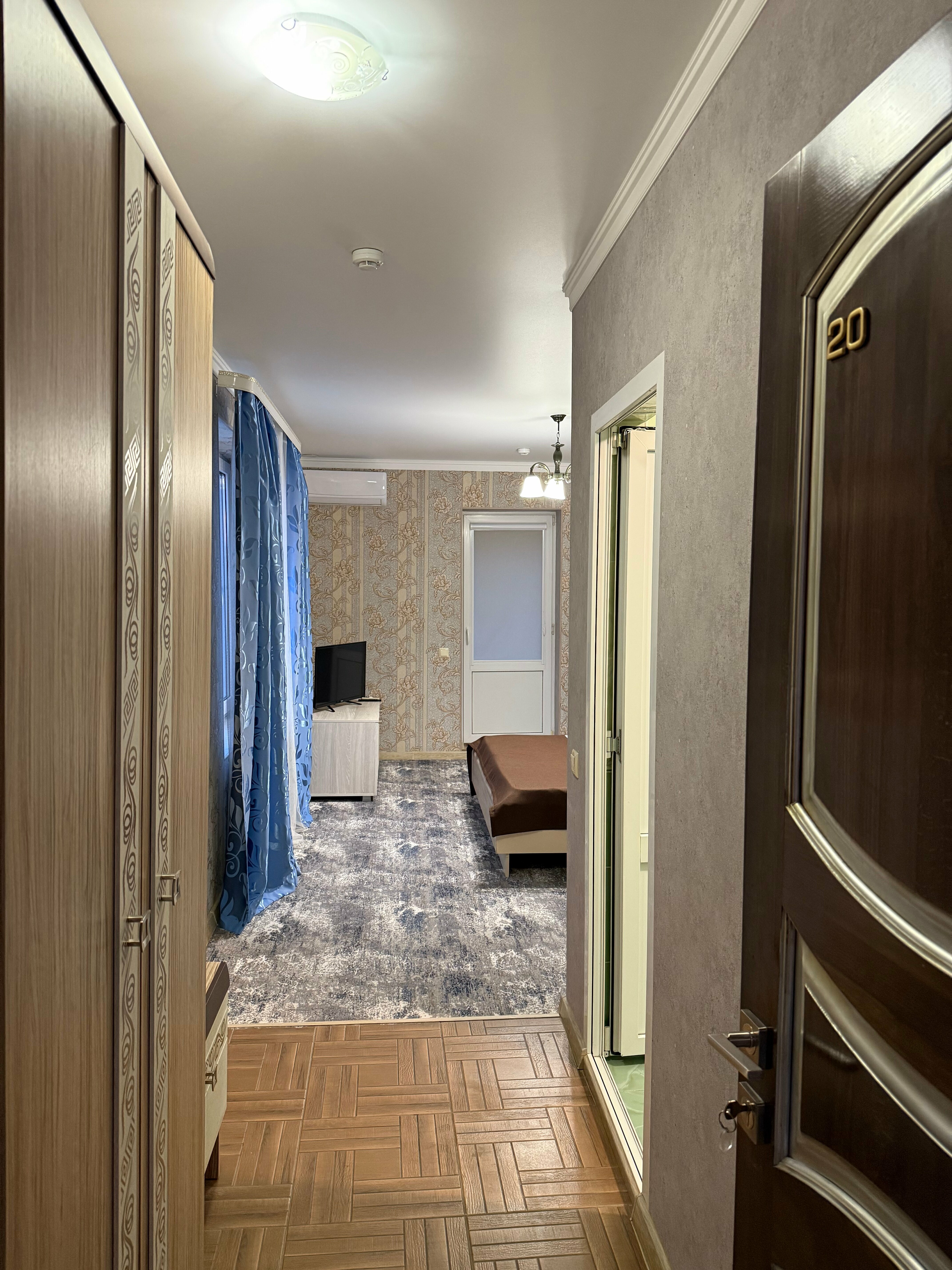 Большой двухместный номер с 1 кроватью