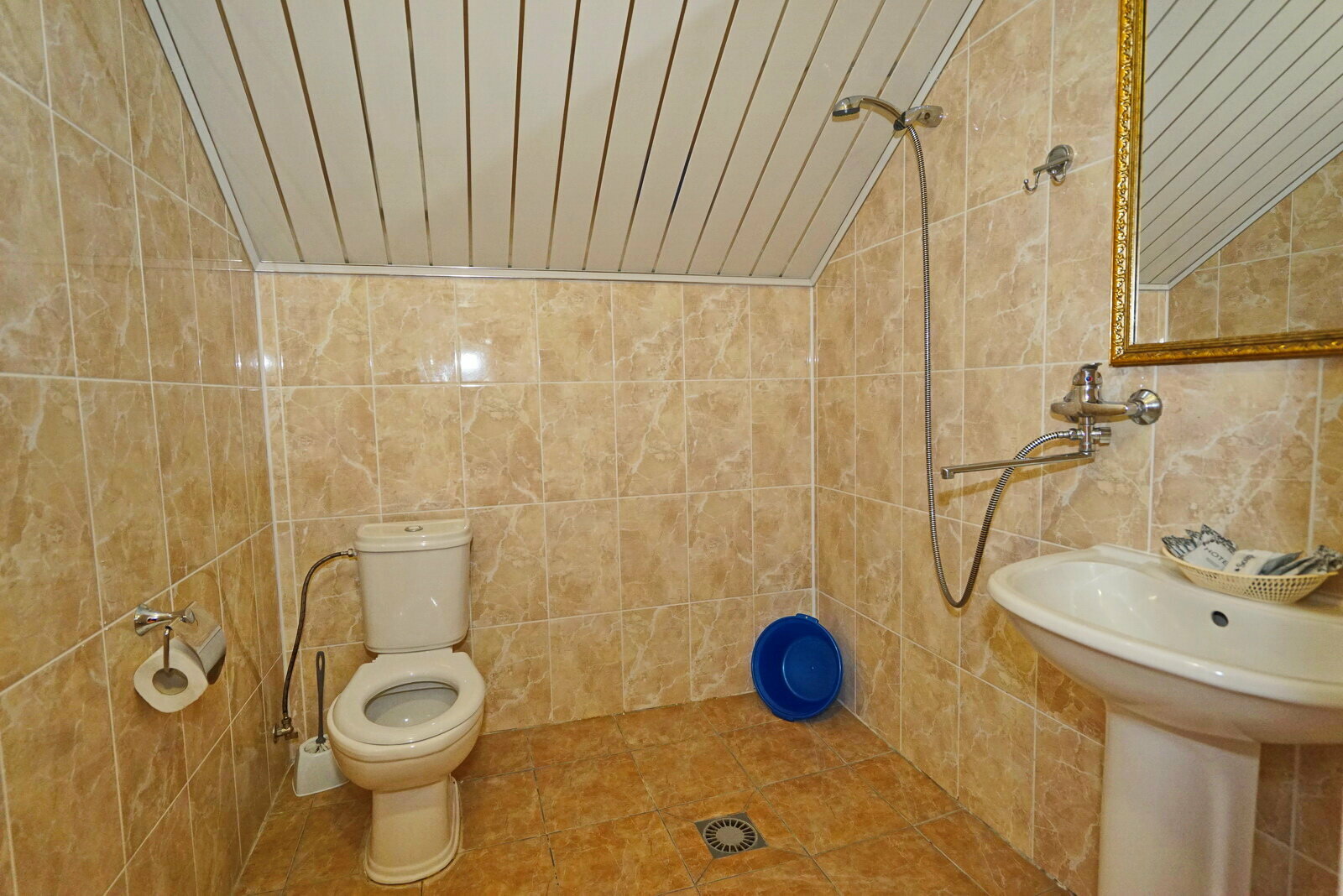 Стандартный трехместный номер