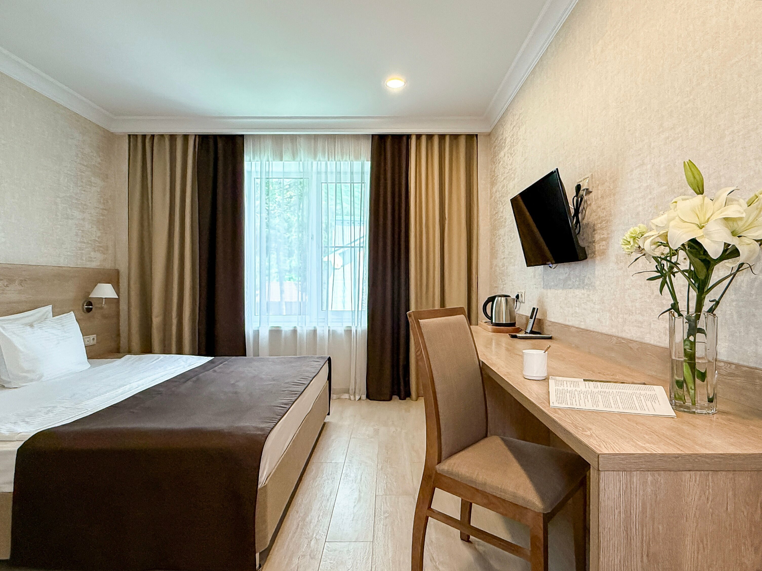 Двухместный с двуспальной кроватью стандарт