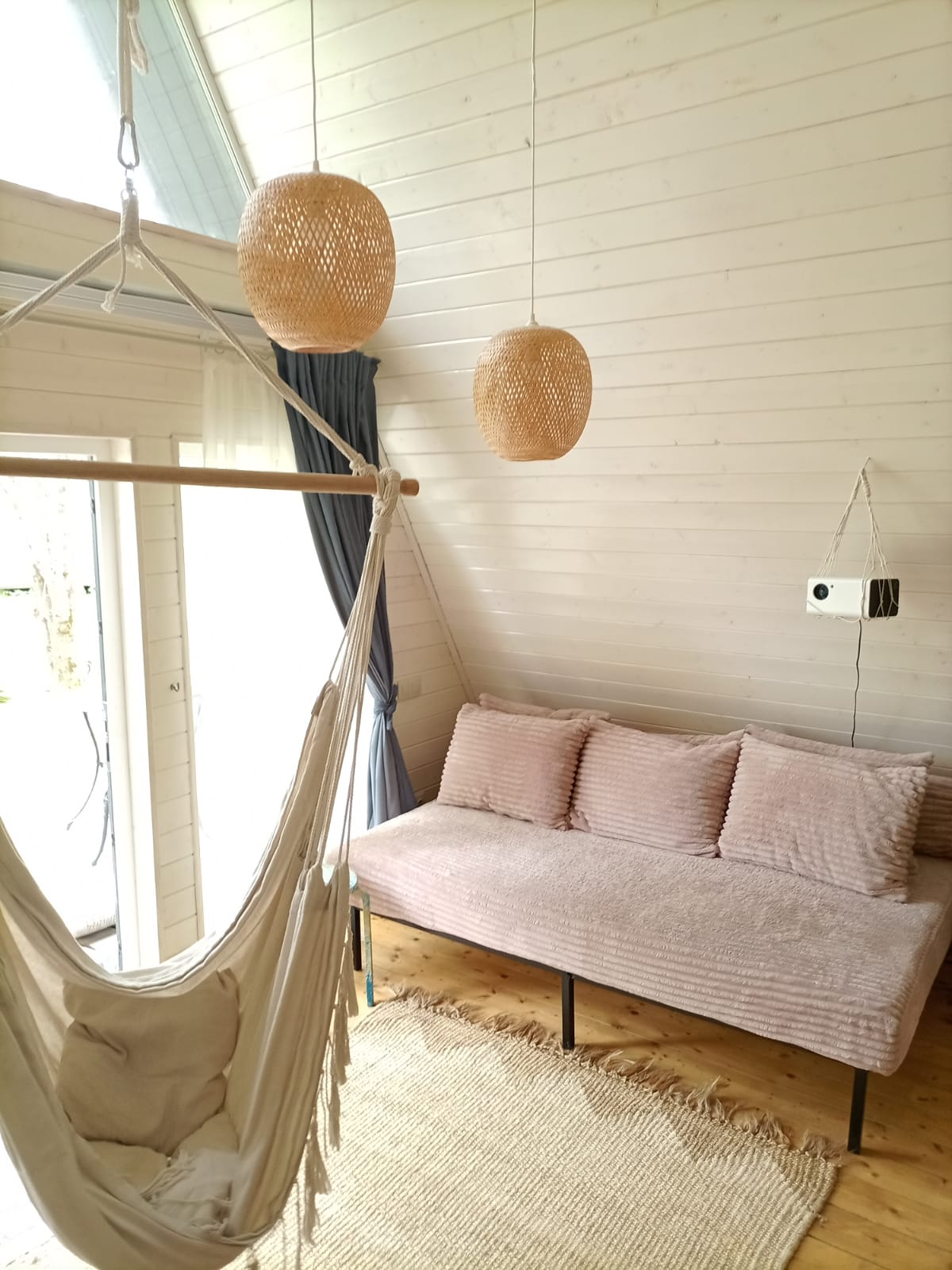 Дом Треугольник