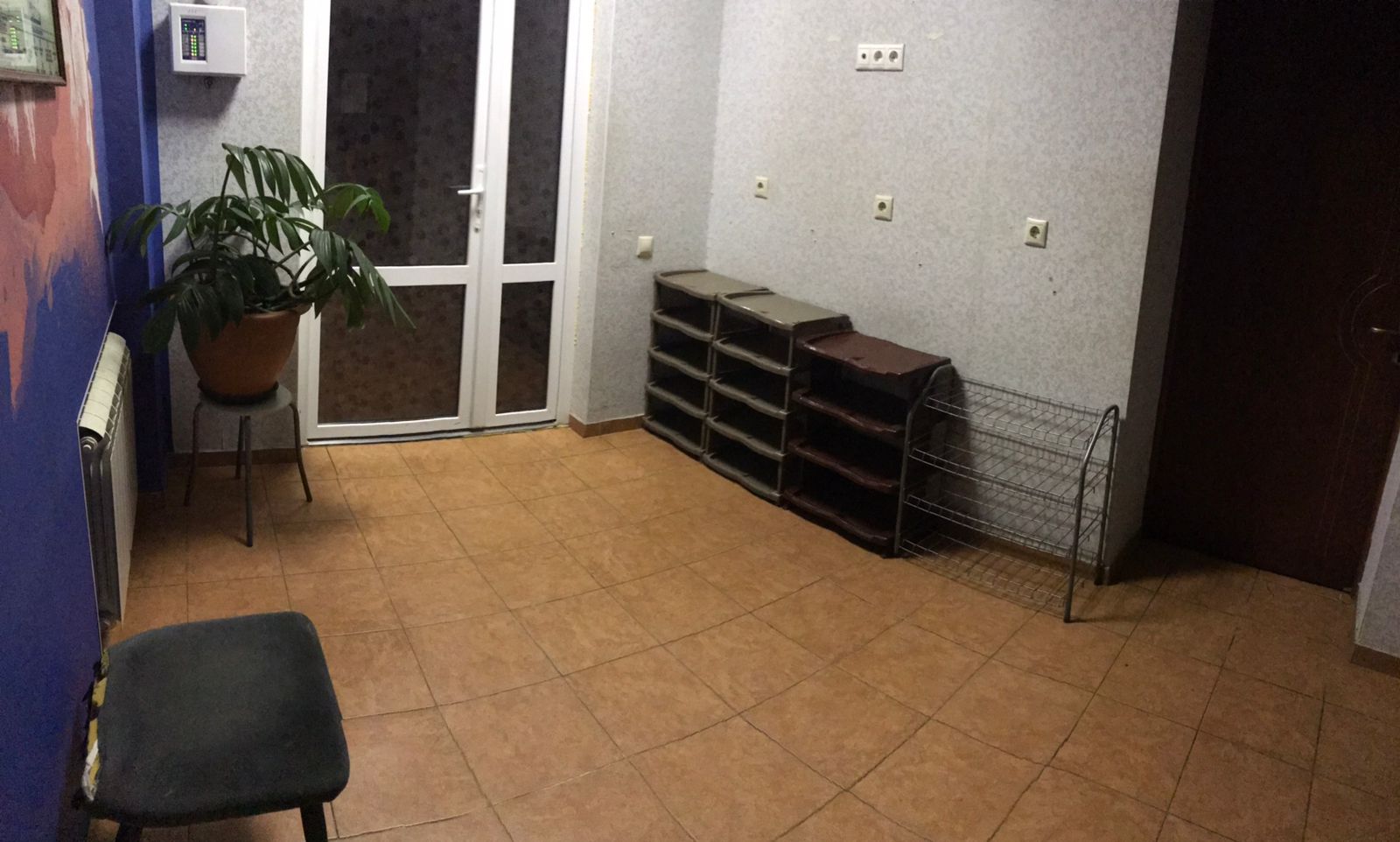 Спальное место на двухъярусной кровати в общем номере для мужчин