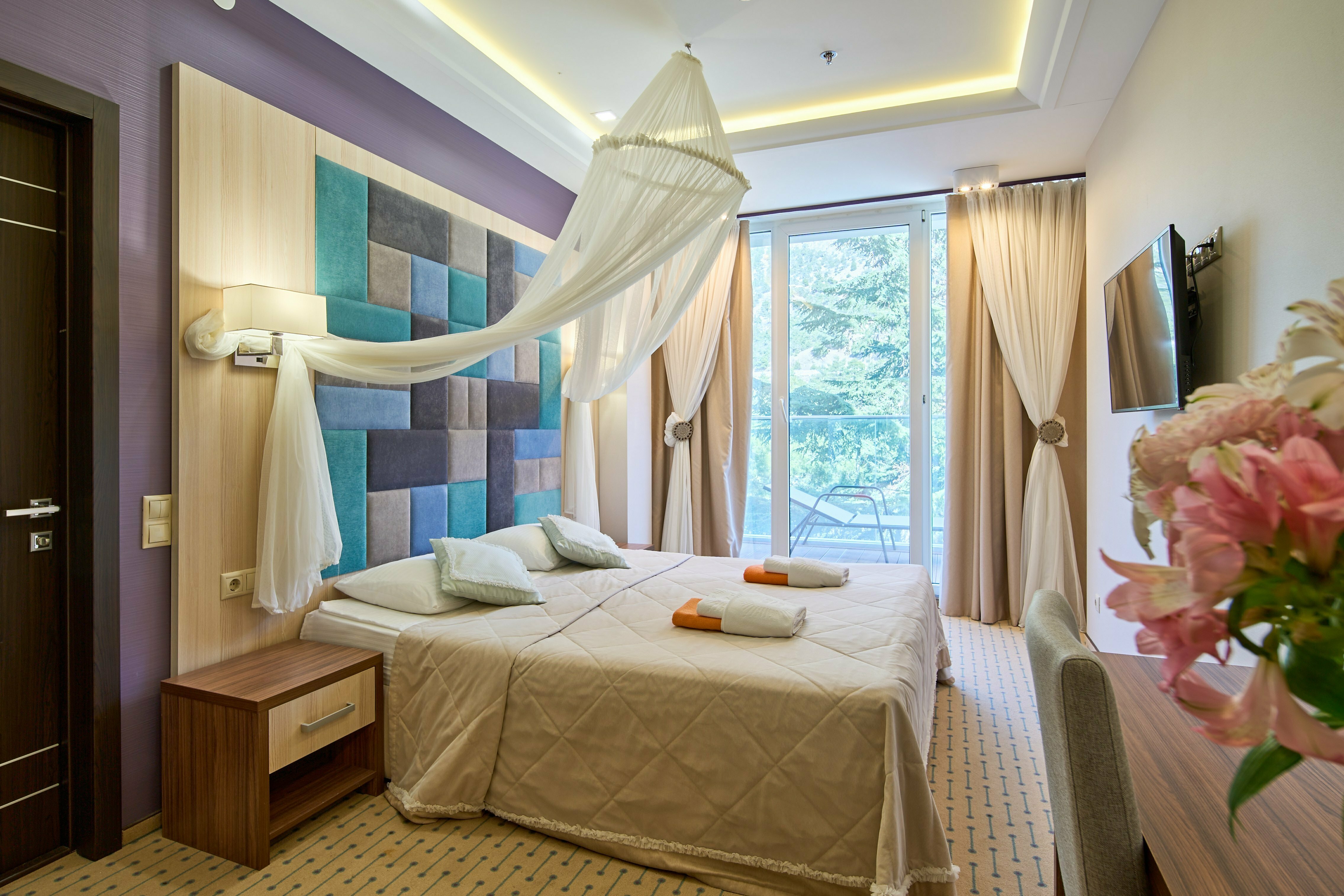 РОМАНТИЧЕСКИЙ ЛЮКС С ВАННОЙ В СПАЛЬНЕ