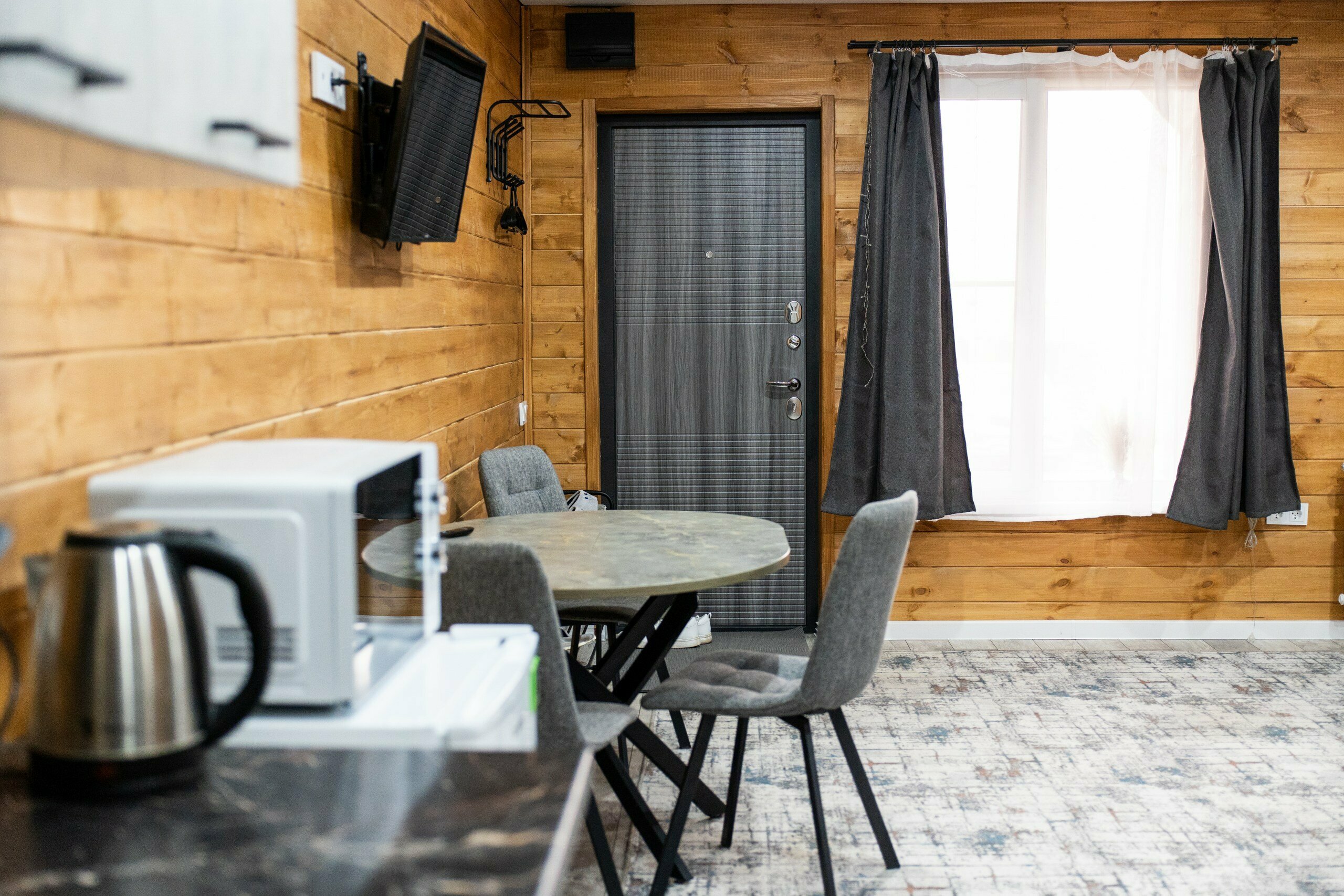 Четырехместный номер с видом на горы