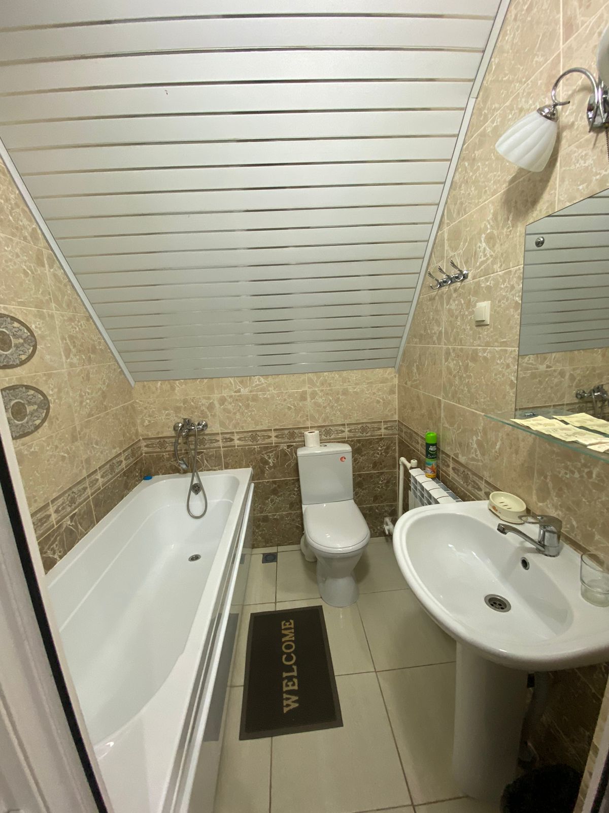 Двухместный номер с 1 кроватью и видом на горы