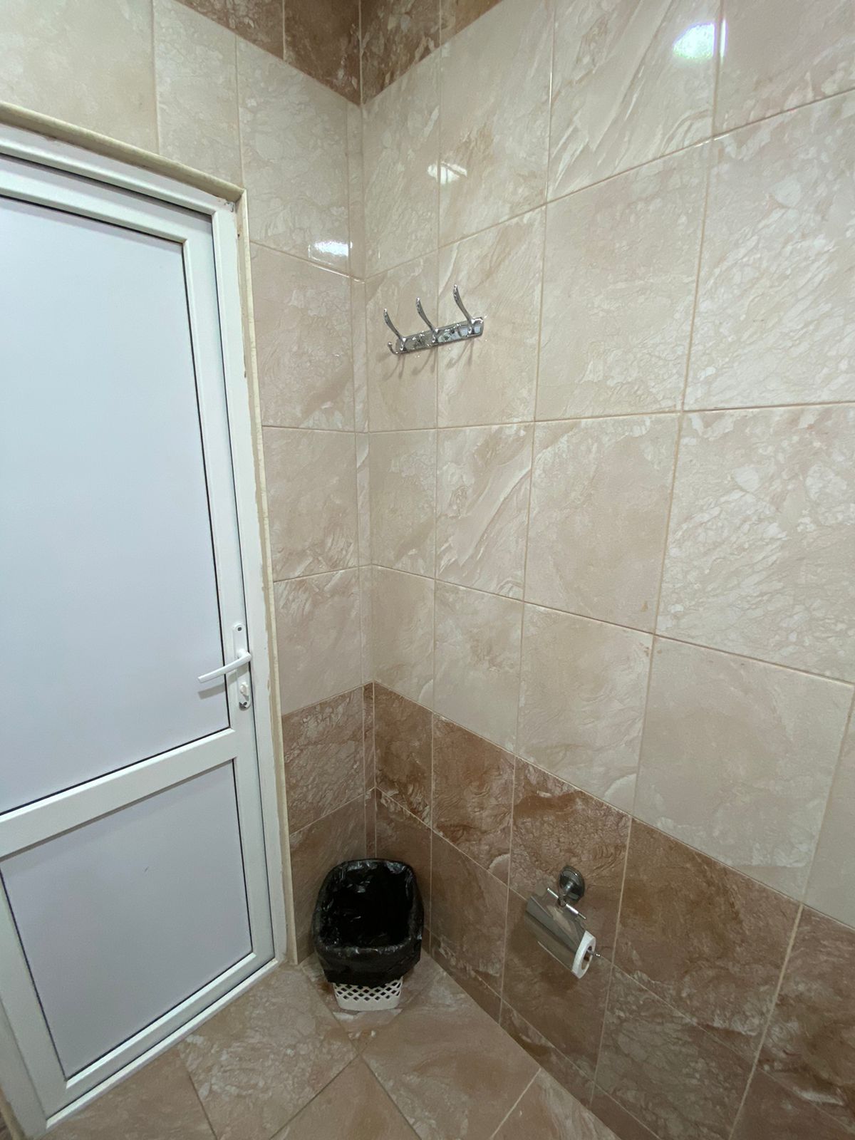 Трехместный номер с видом на горы