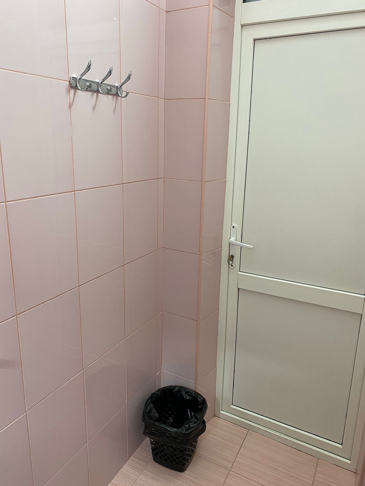 Четырехместный номер с ванной комнатой