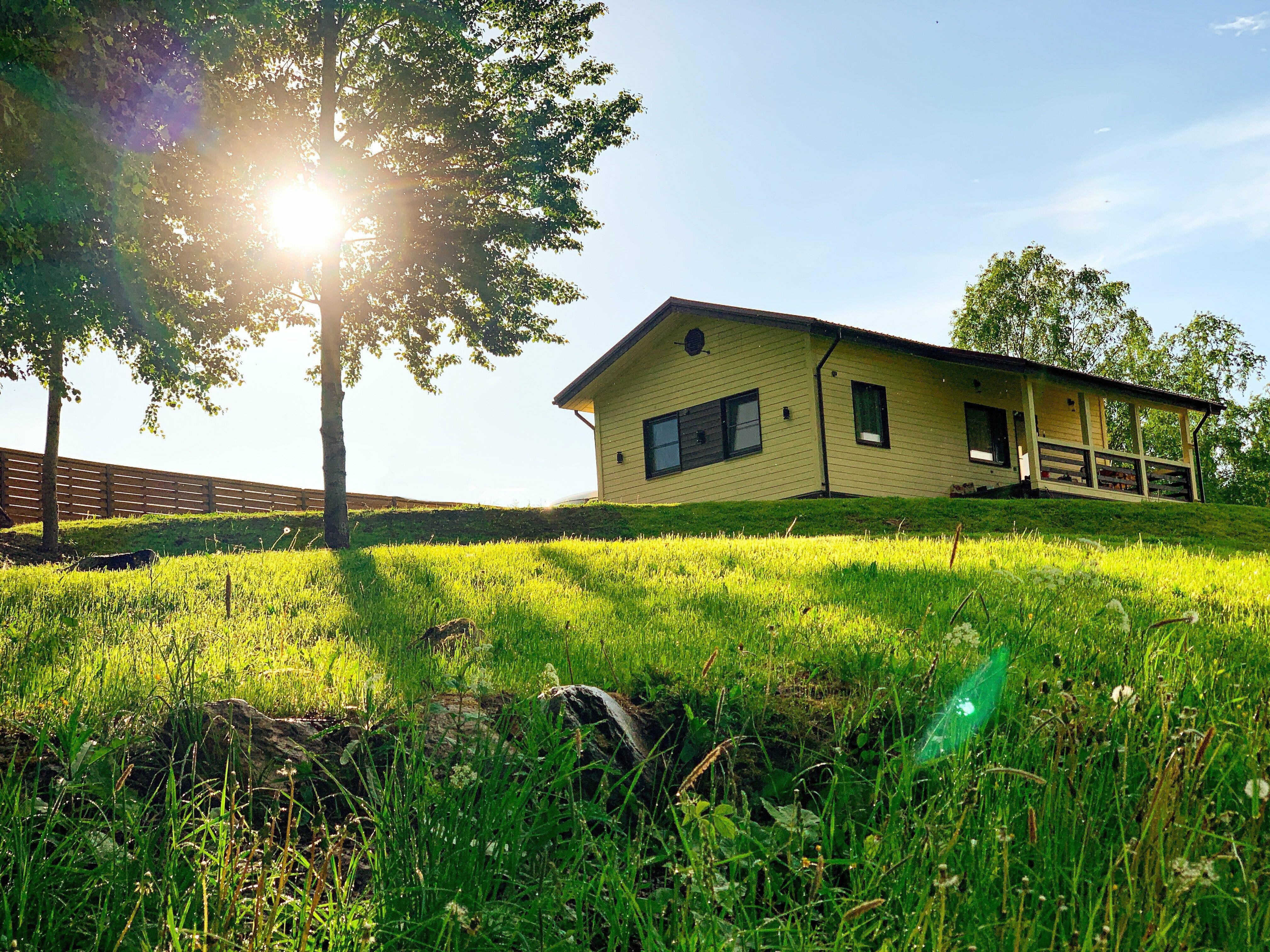 Коттедж с сауной с видом на озеро