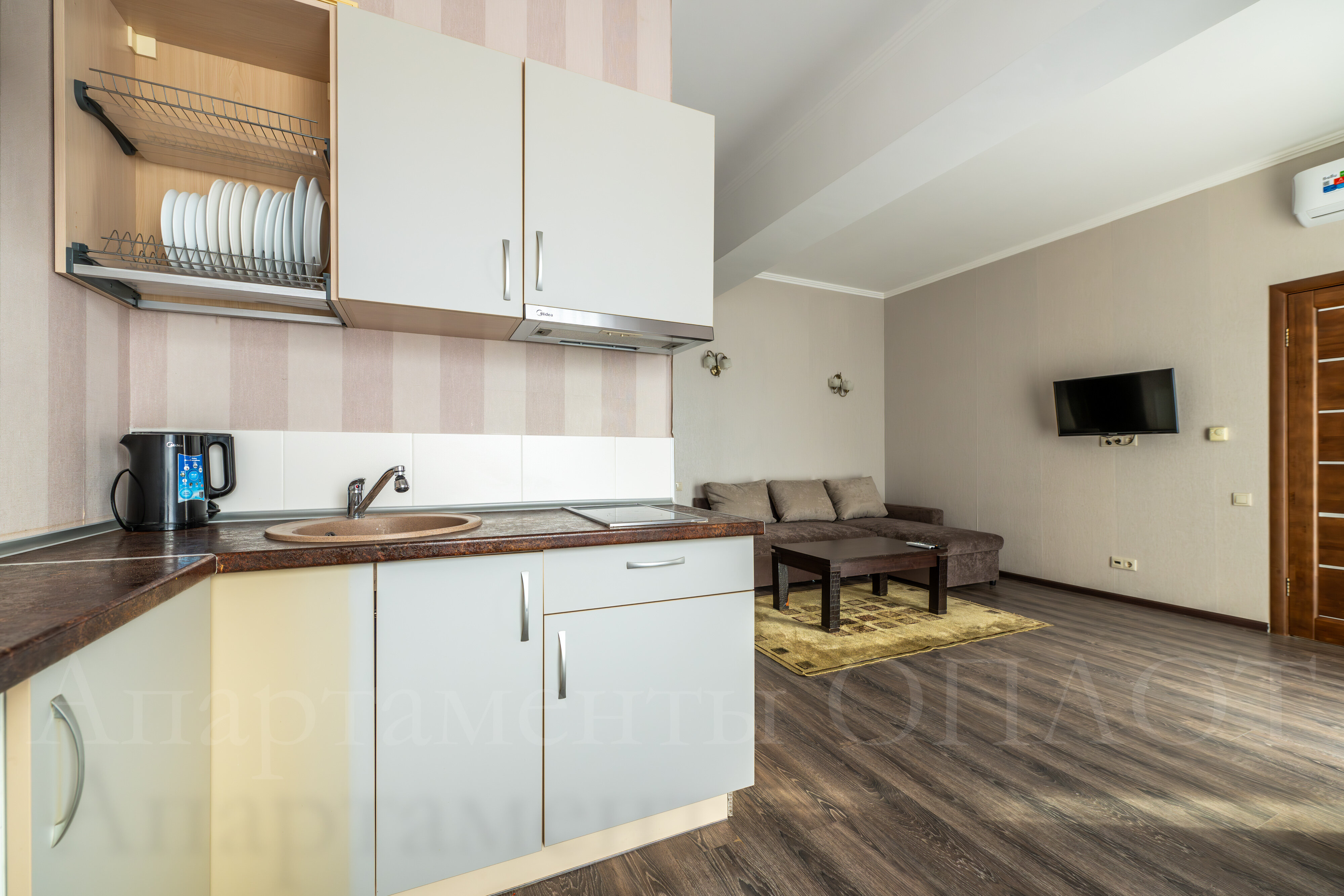 Видовые апартаменты с одной  спальней  65 м2 и балконом № 4