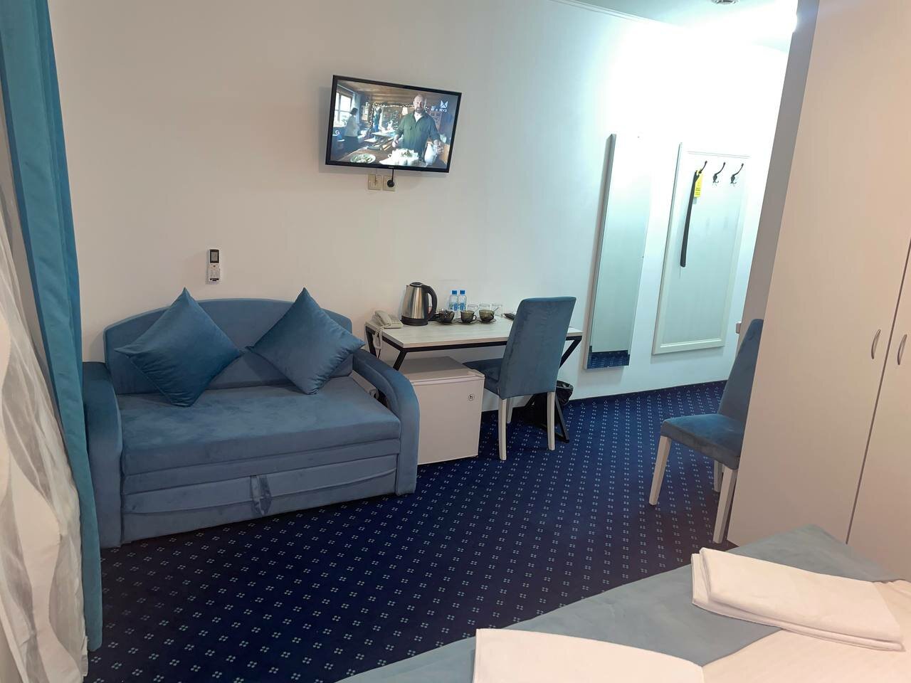 Улучшенный двухместный номер с 1 кроватью или 2 отдельными кроватями, вид на город