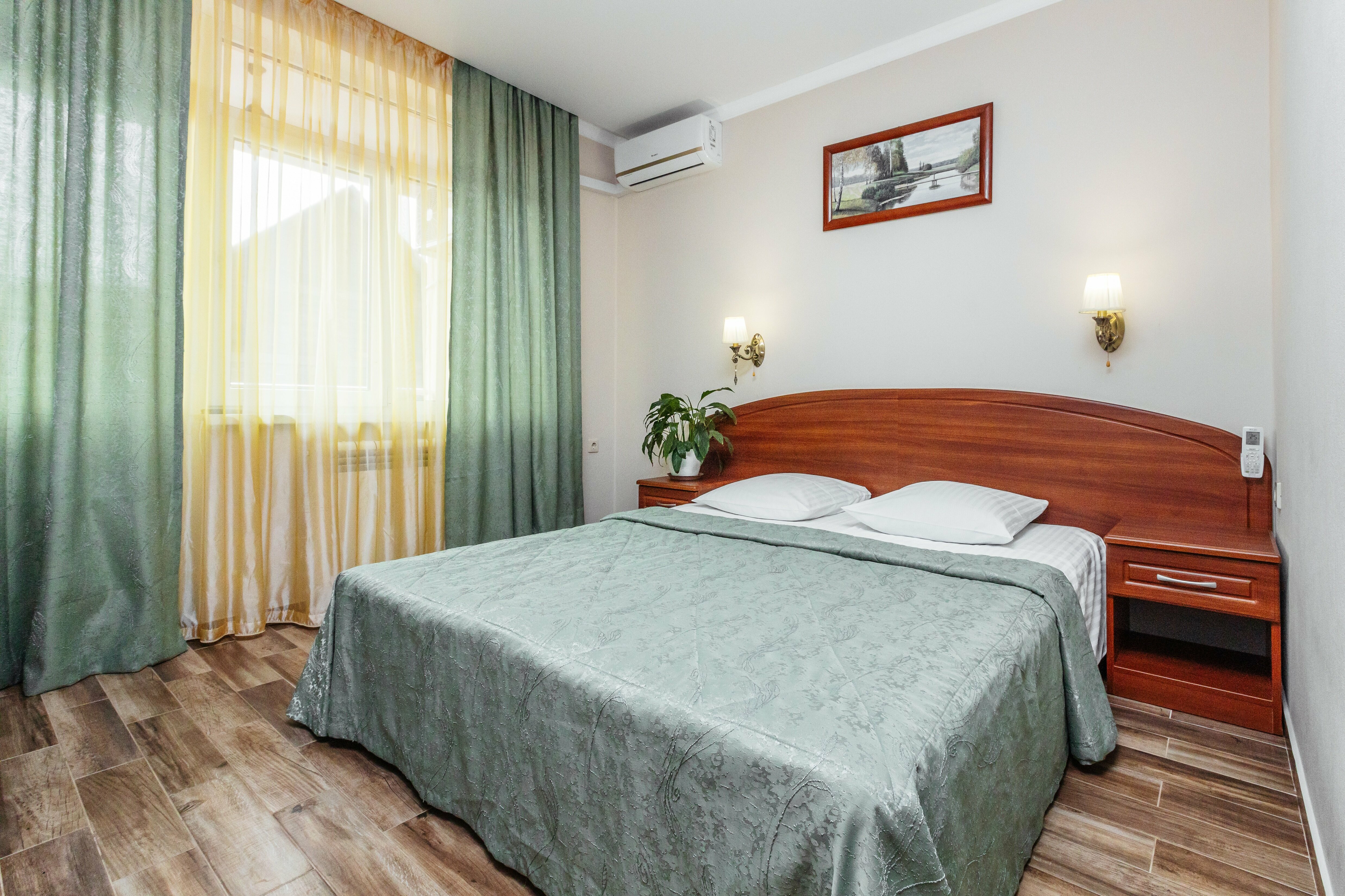 Трехместный номер с балконом